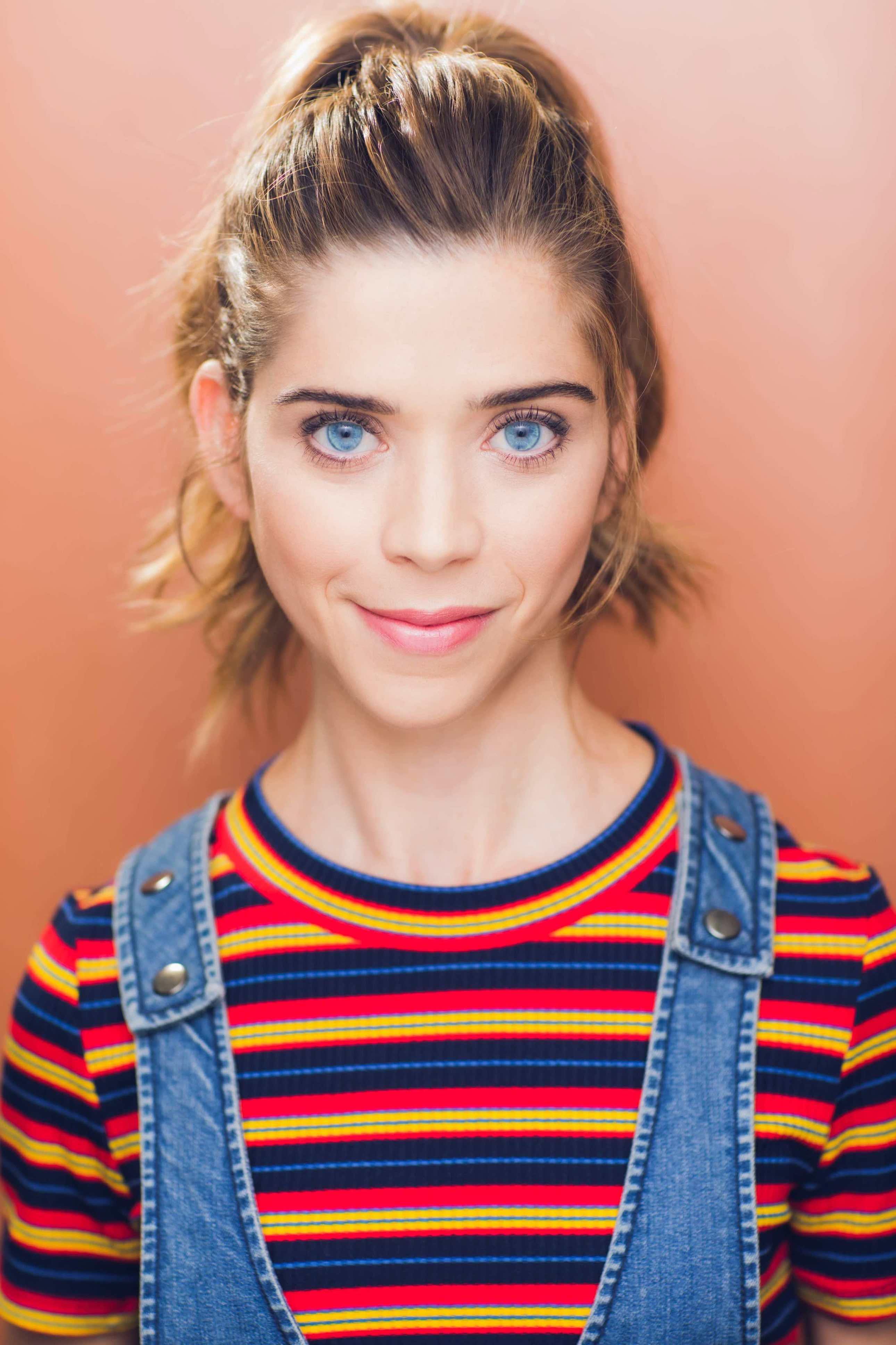 actor Amelia Gwaltney large photo