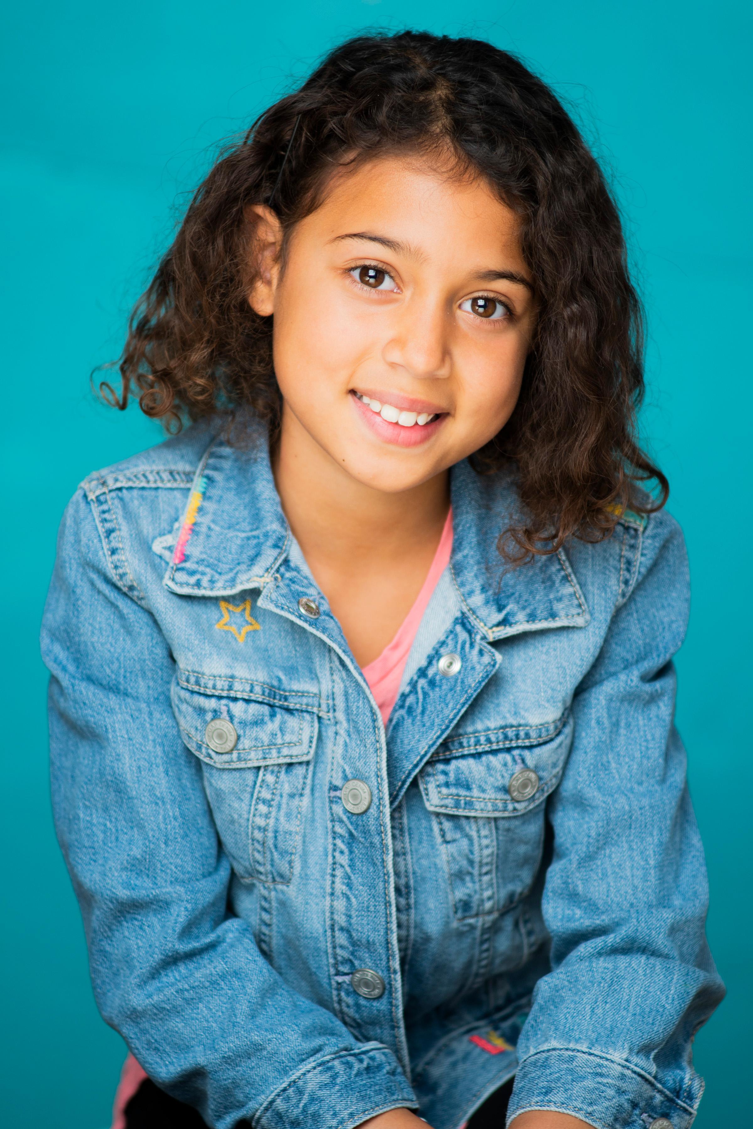 actor Arianna McDonald large photo