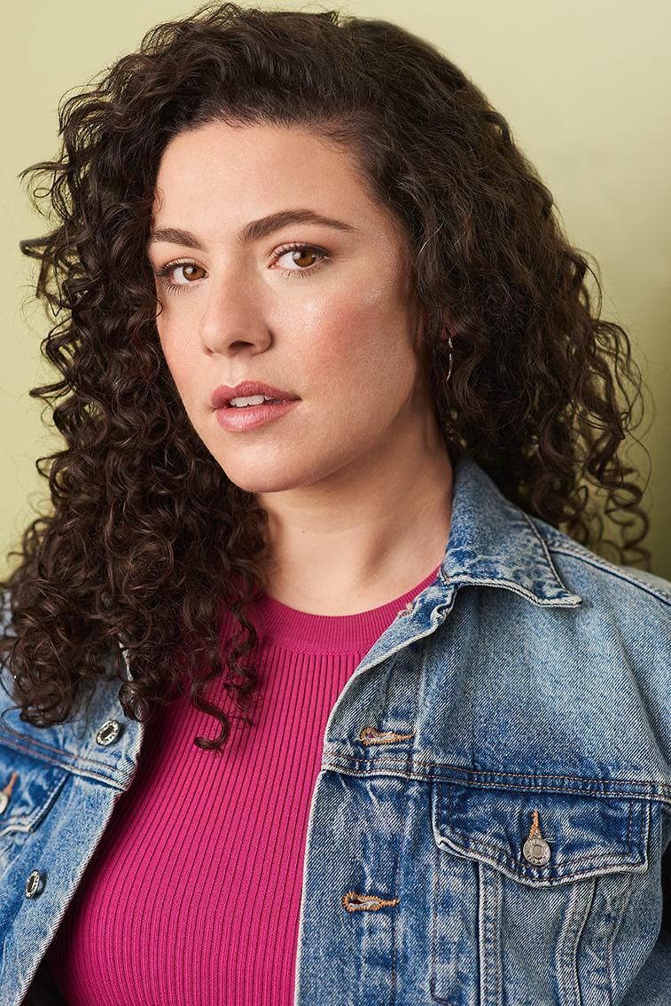 actor Gabrielle Fernandes large photo