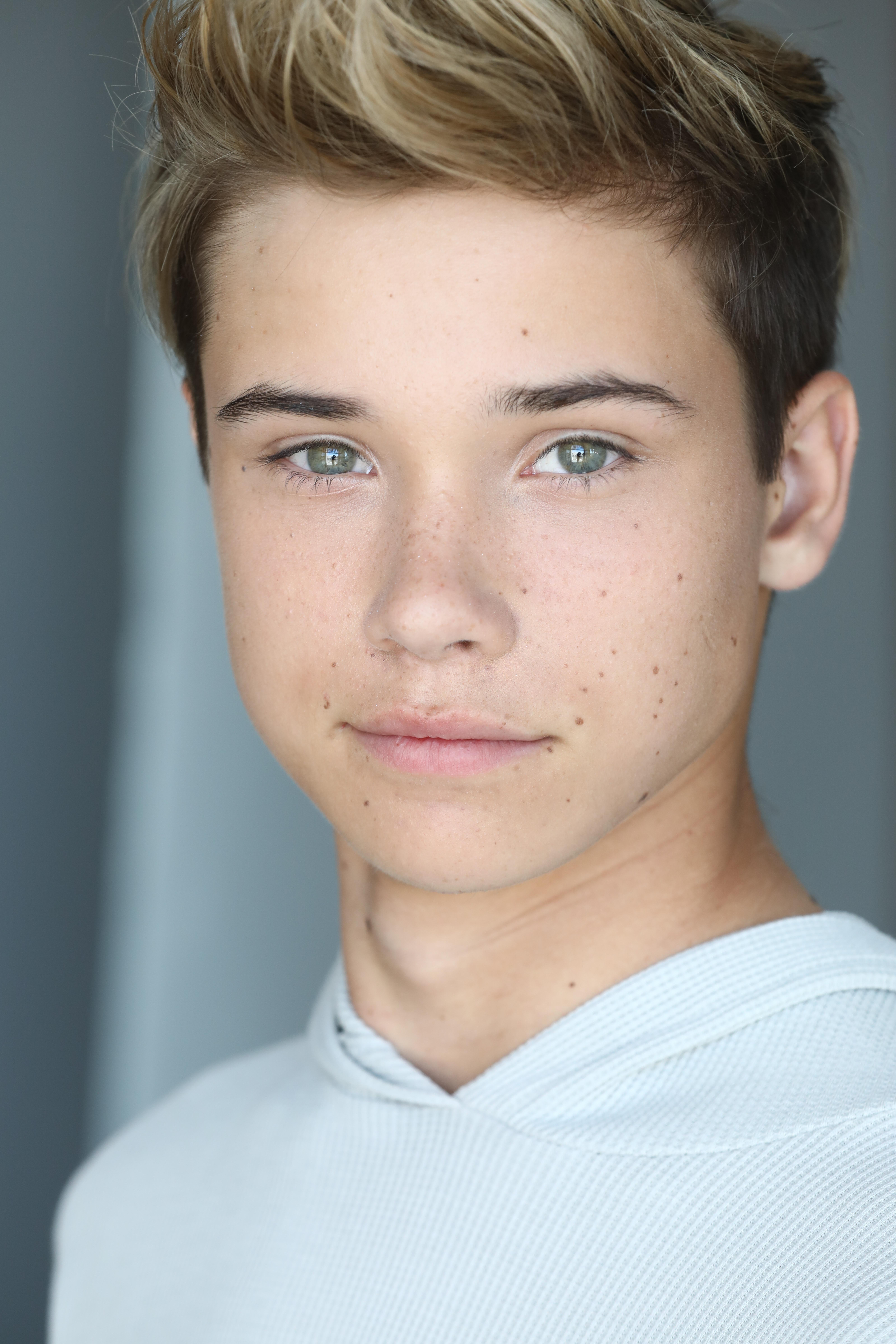 actor Luca Alexander large photo