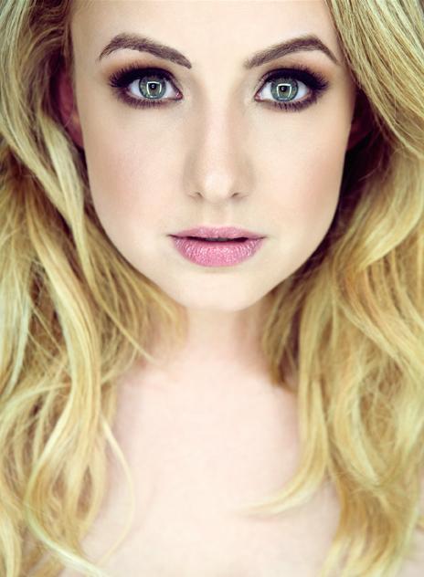 actor Brittney Wilson large photo