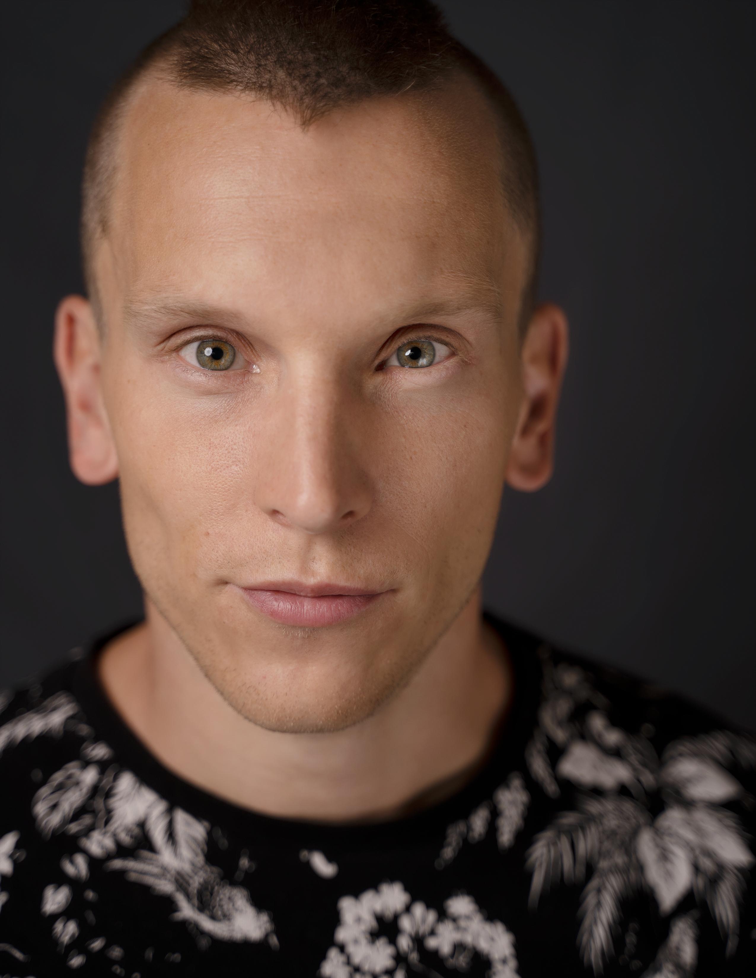 actor Tyler Burrows large photo