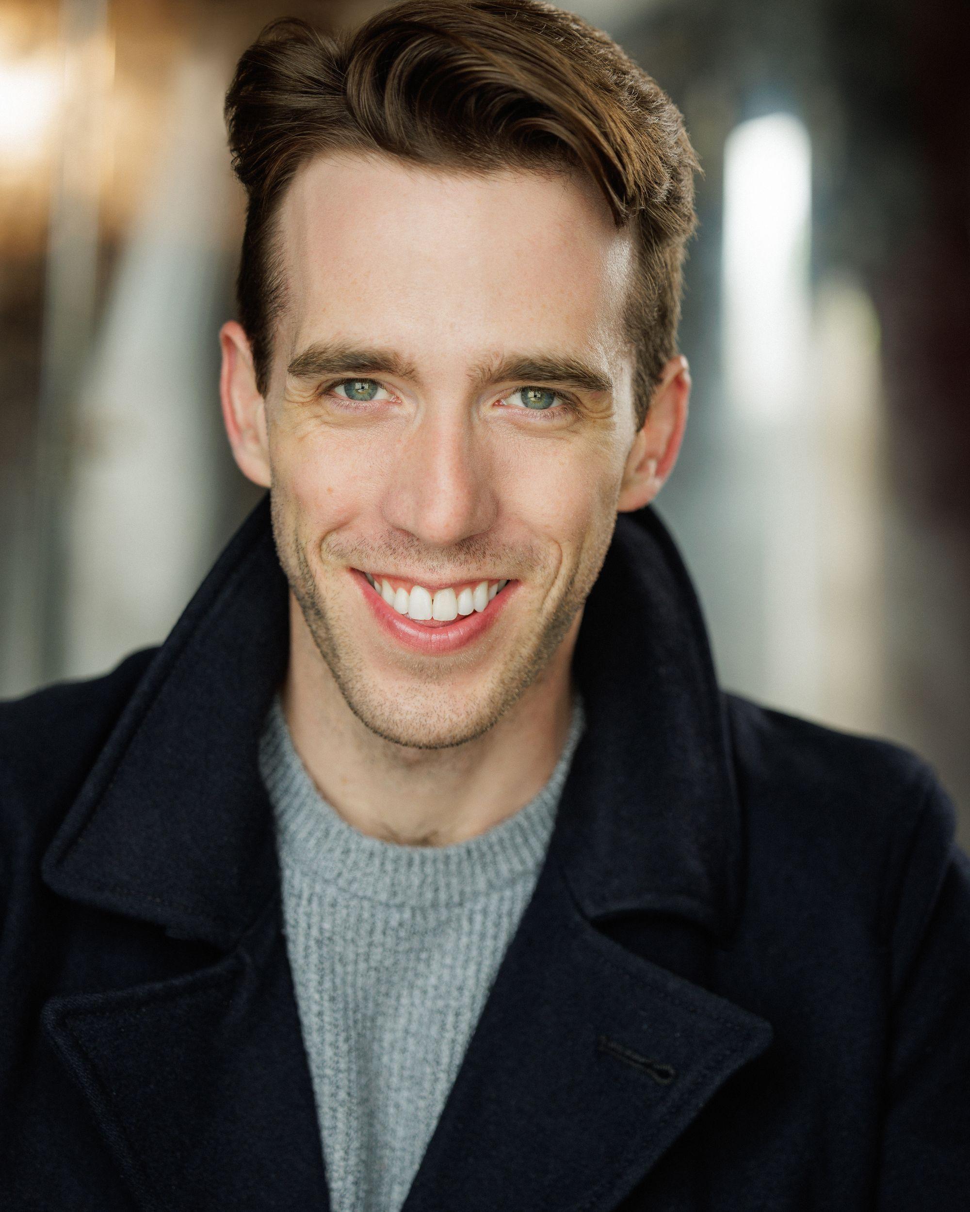 actor Nick Biadon large photo