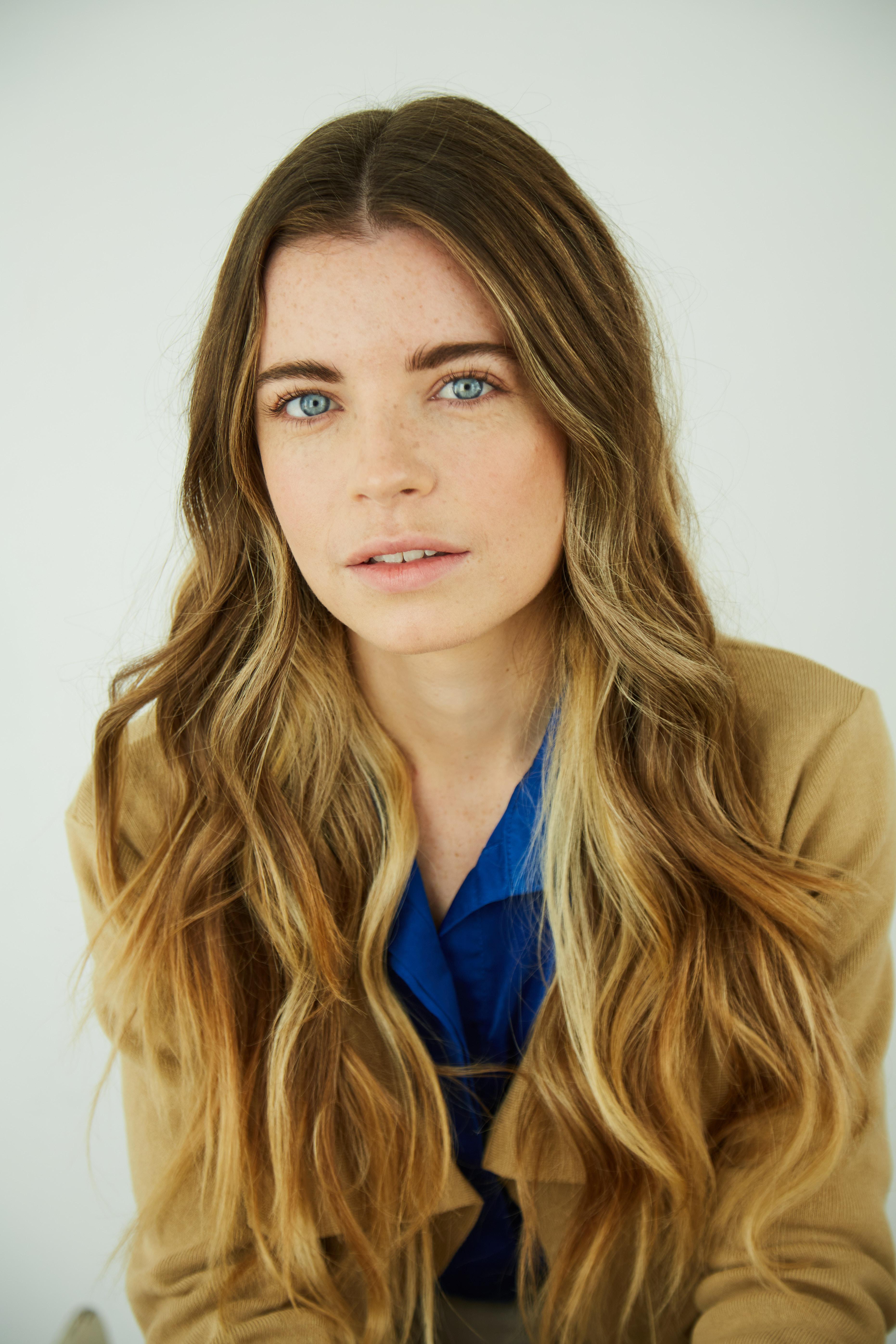 actor Charlotte Wood large photo