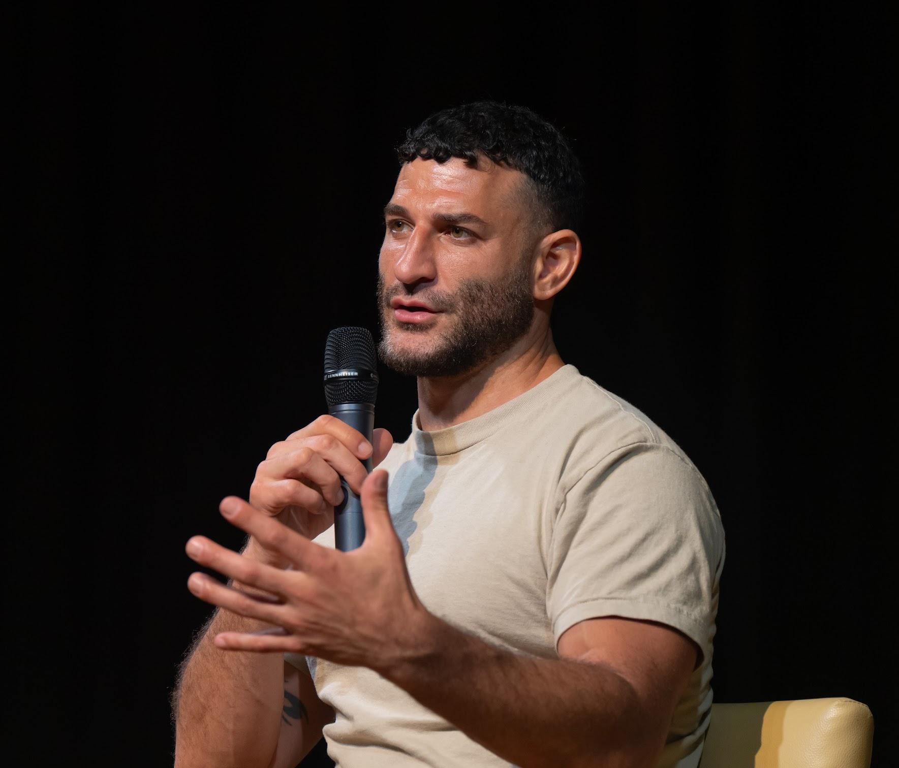 actor Chris Moukarbel large photo