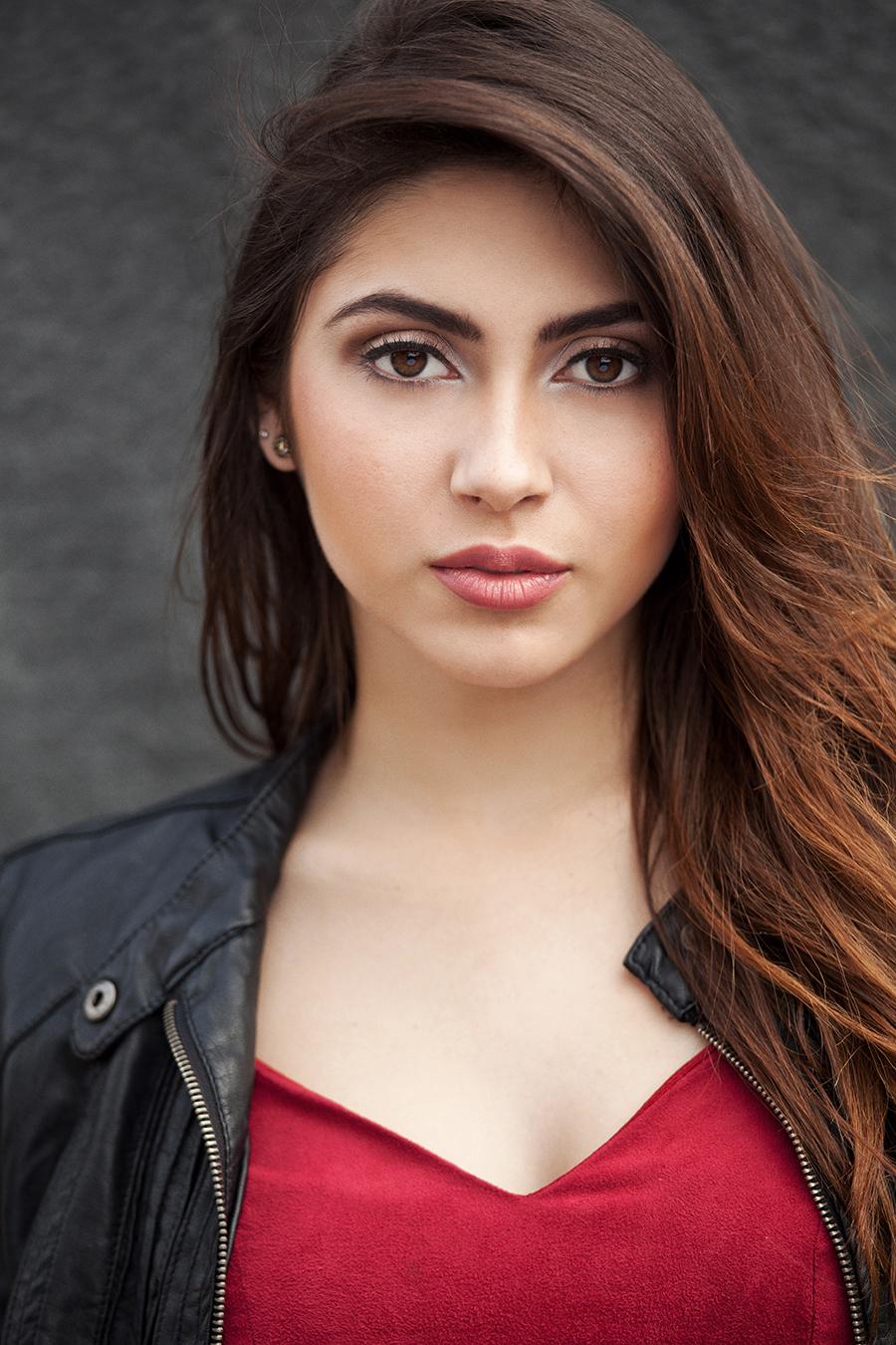 actor Alondra Delgado large photo