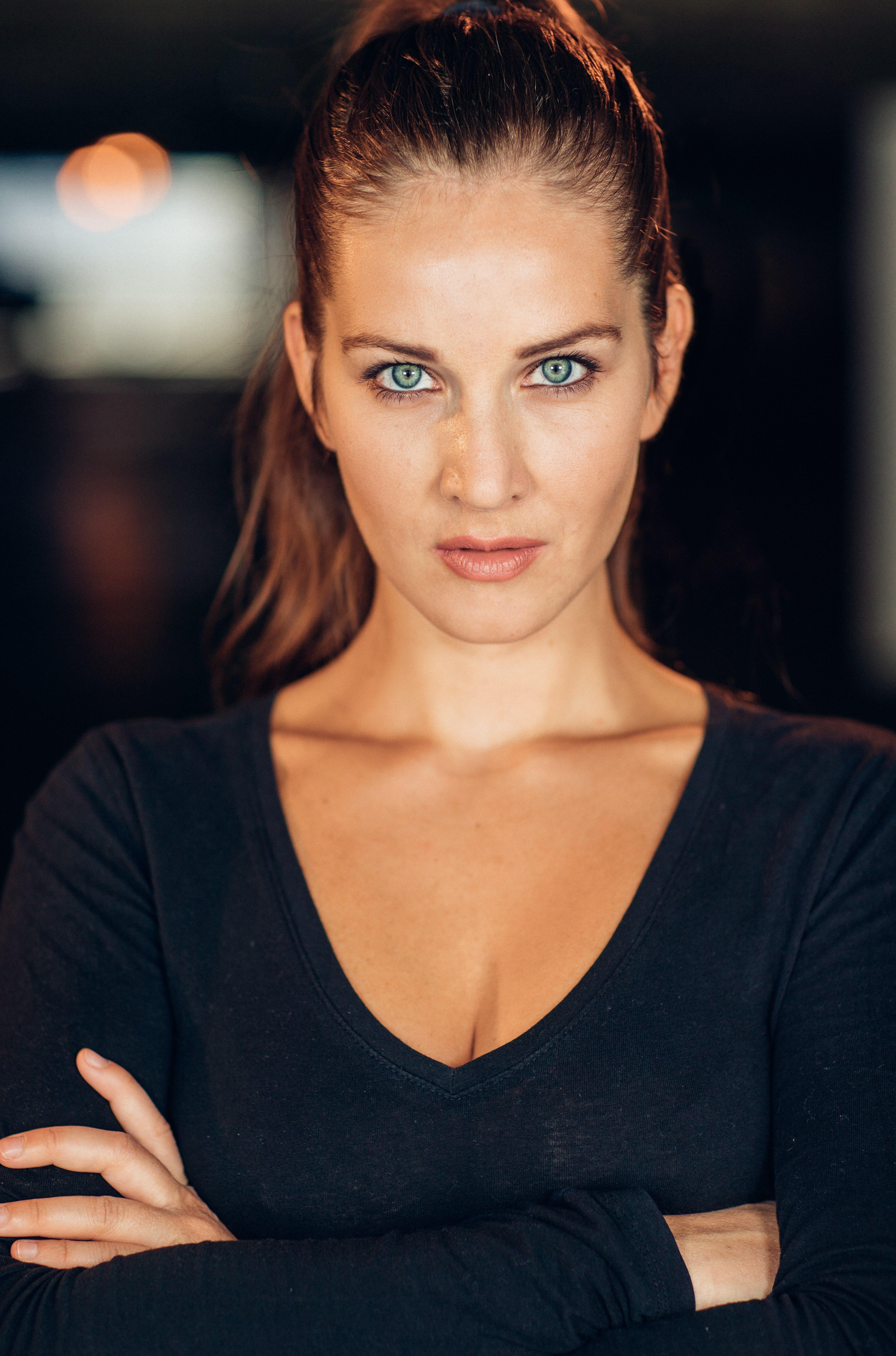 actor Brit Landa large photo