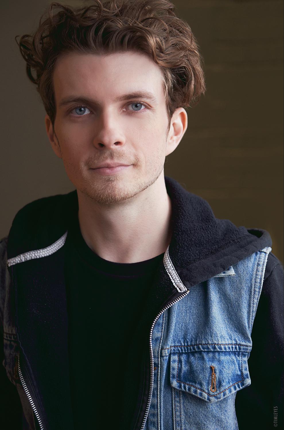 actor Erik Knudsen large photo