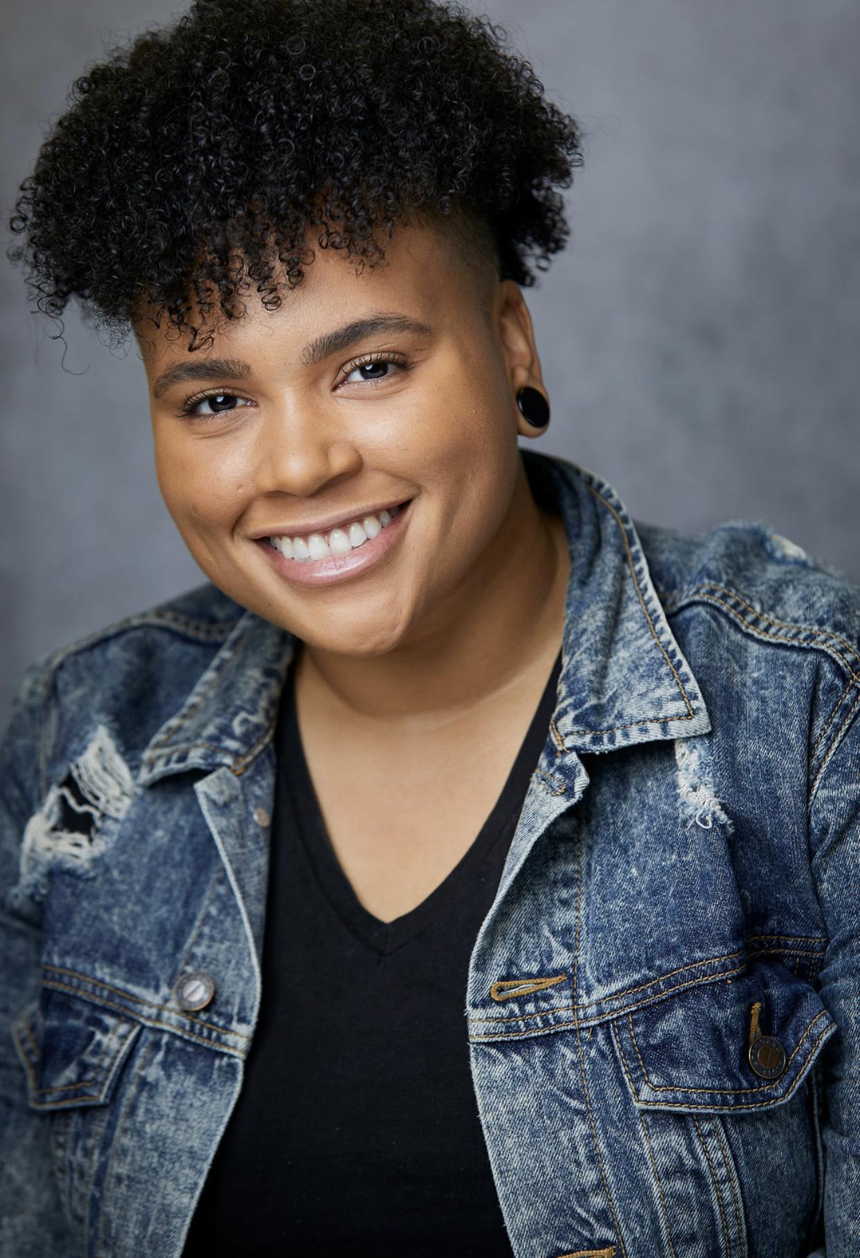 actor Melanie J. Newby large photo