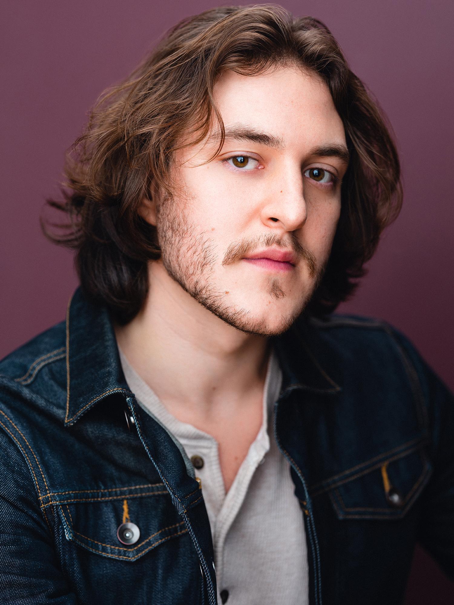 actor Isaac Versaw large photo