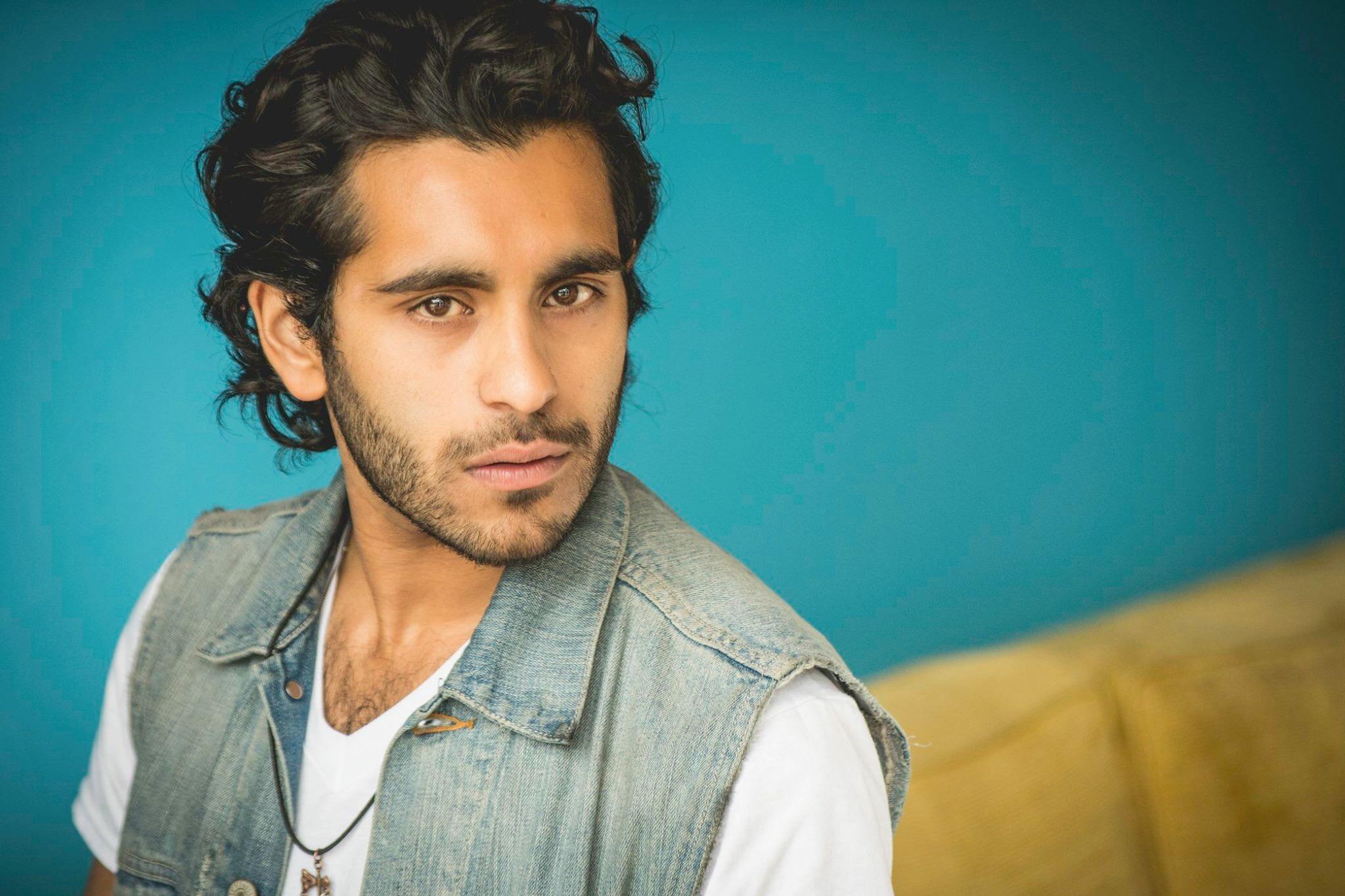 actor Owais Ahmed large photo