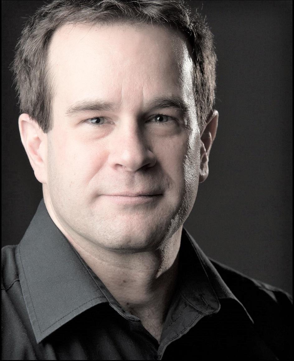 actor Chris Glenat large photo