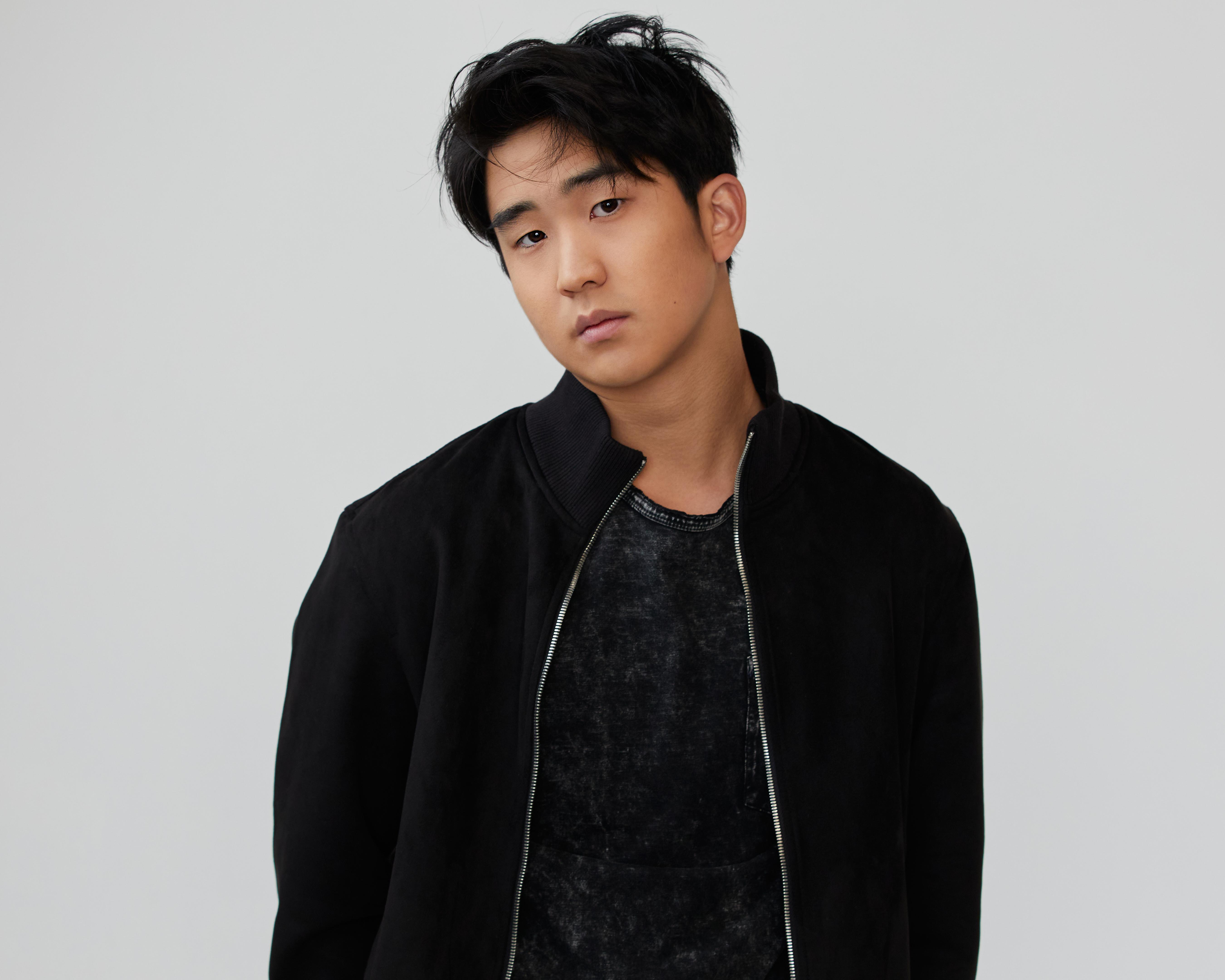 actor Luke Kim large photo