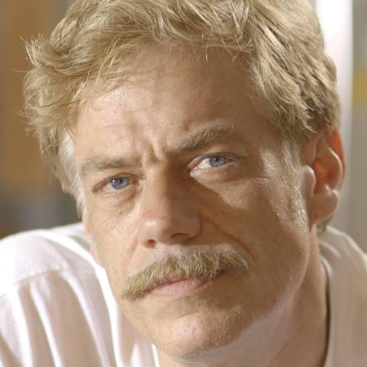 actor John Ennis large photo