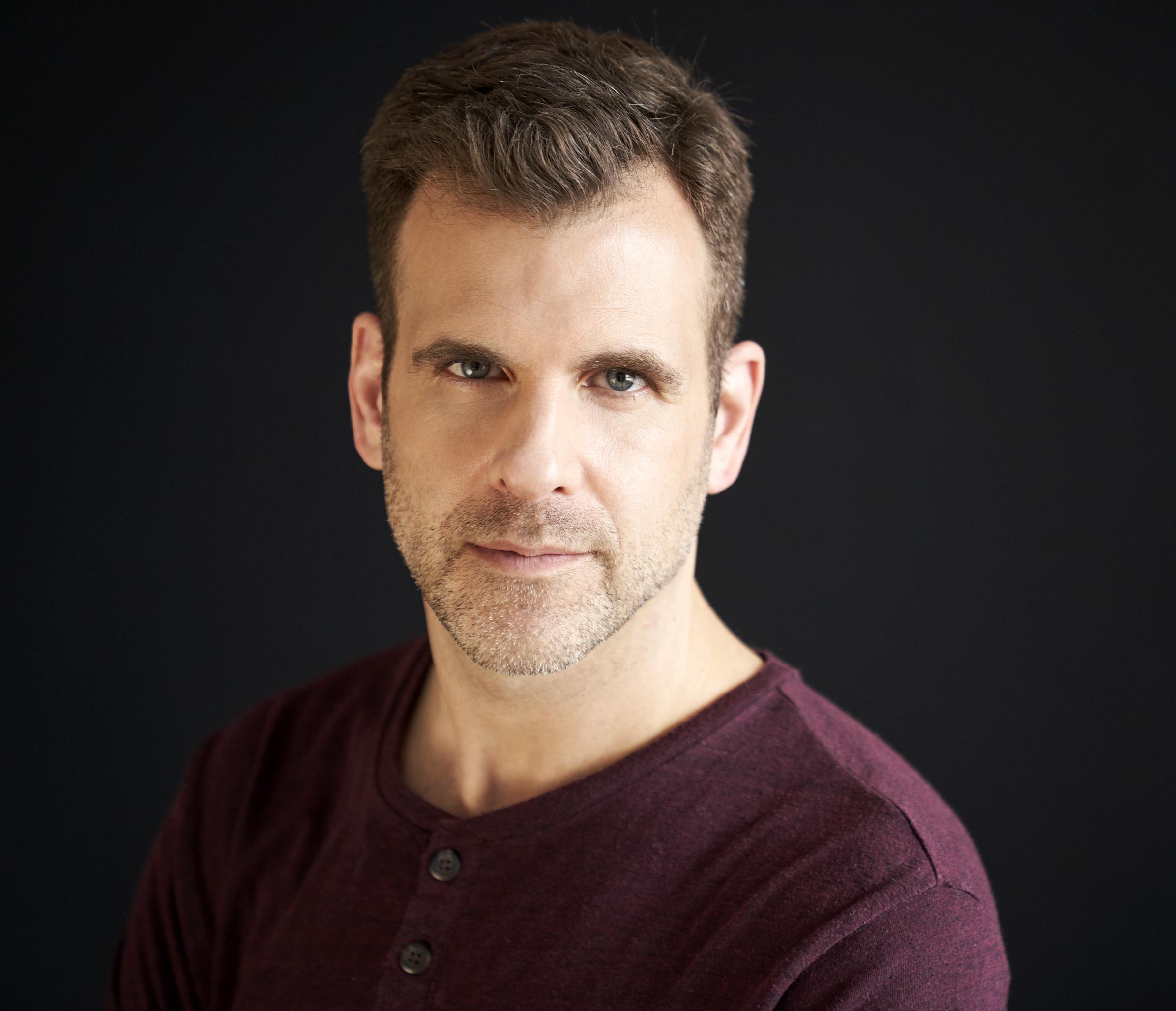 actor Jason Reilly large photo