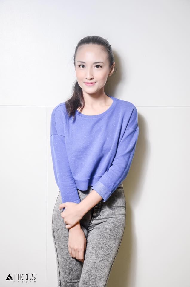 actor Larissa Buendia large photo