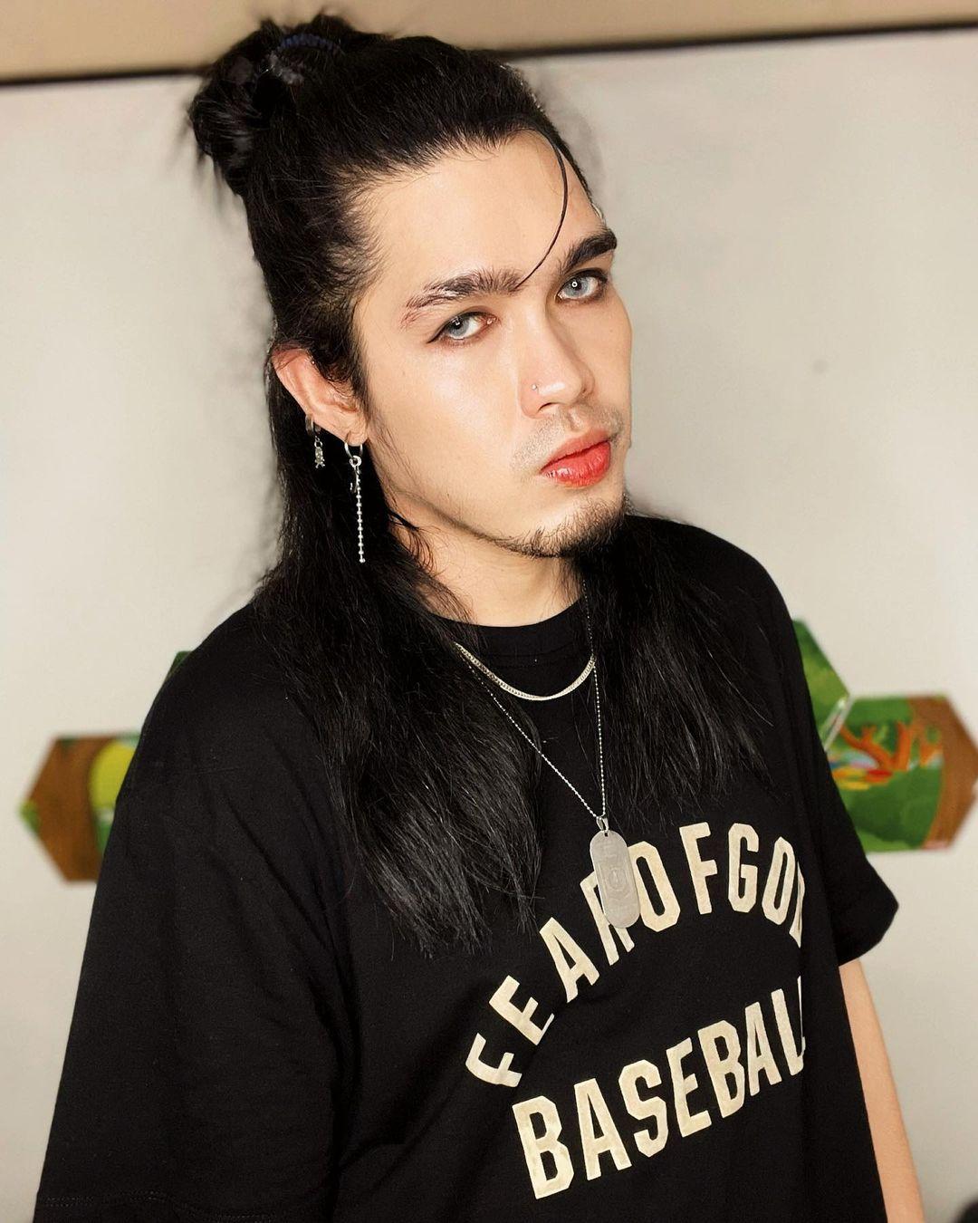 actor Hiroshi Tukomi large photo