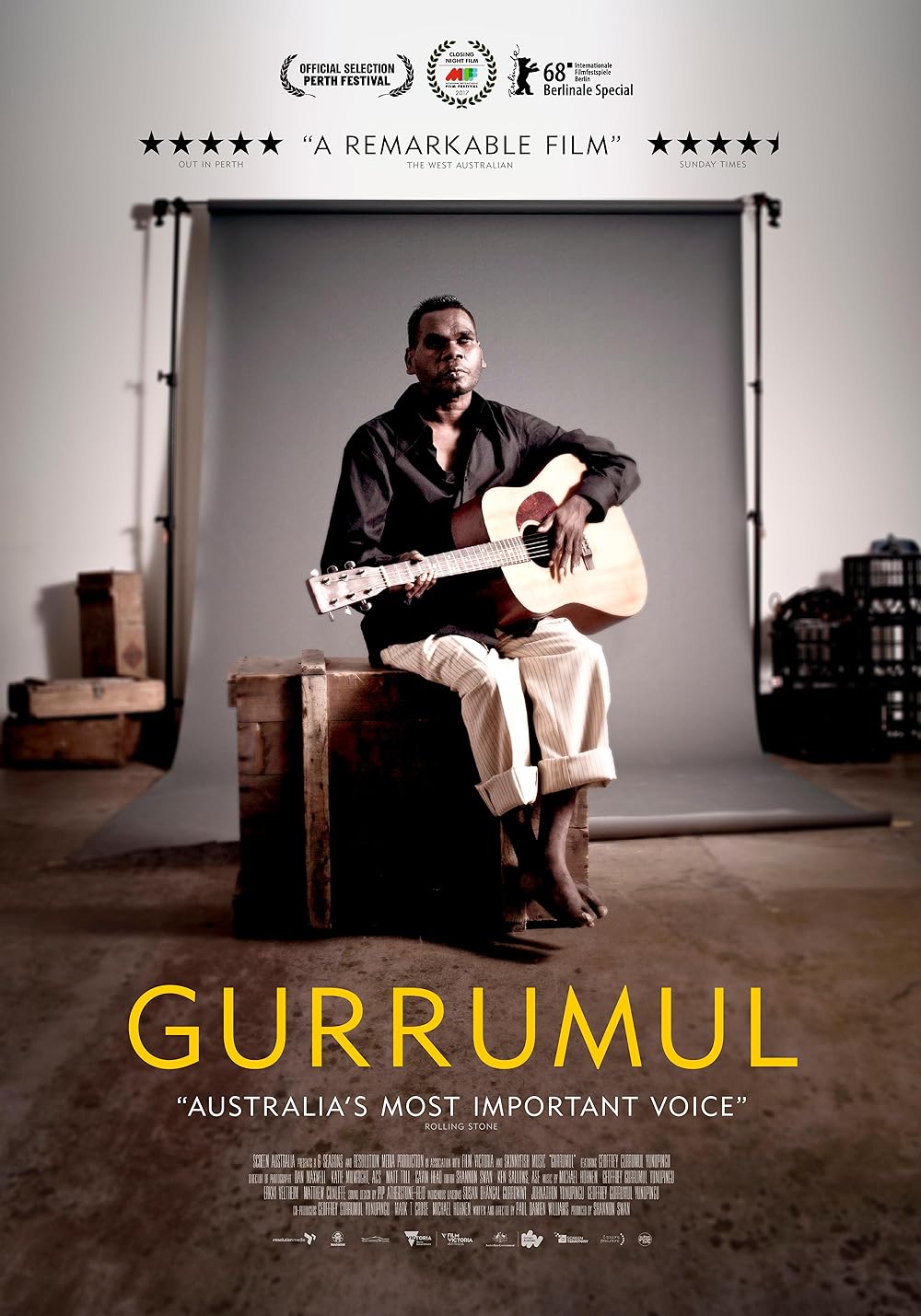 The Documentary of Dr G Yunupingu's Life background