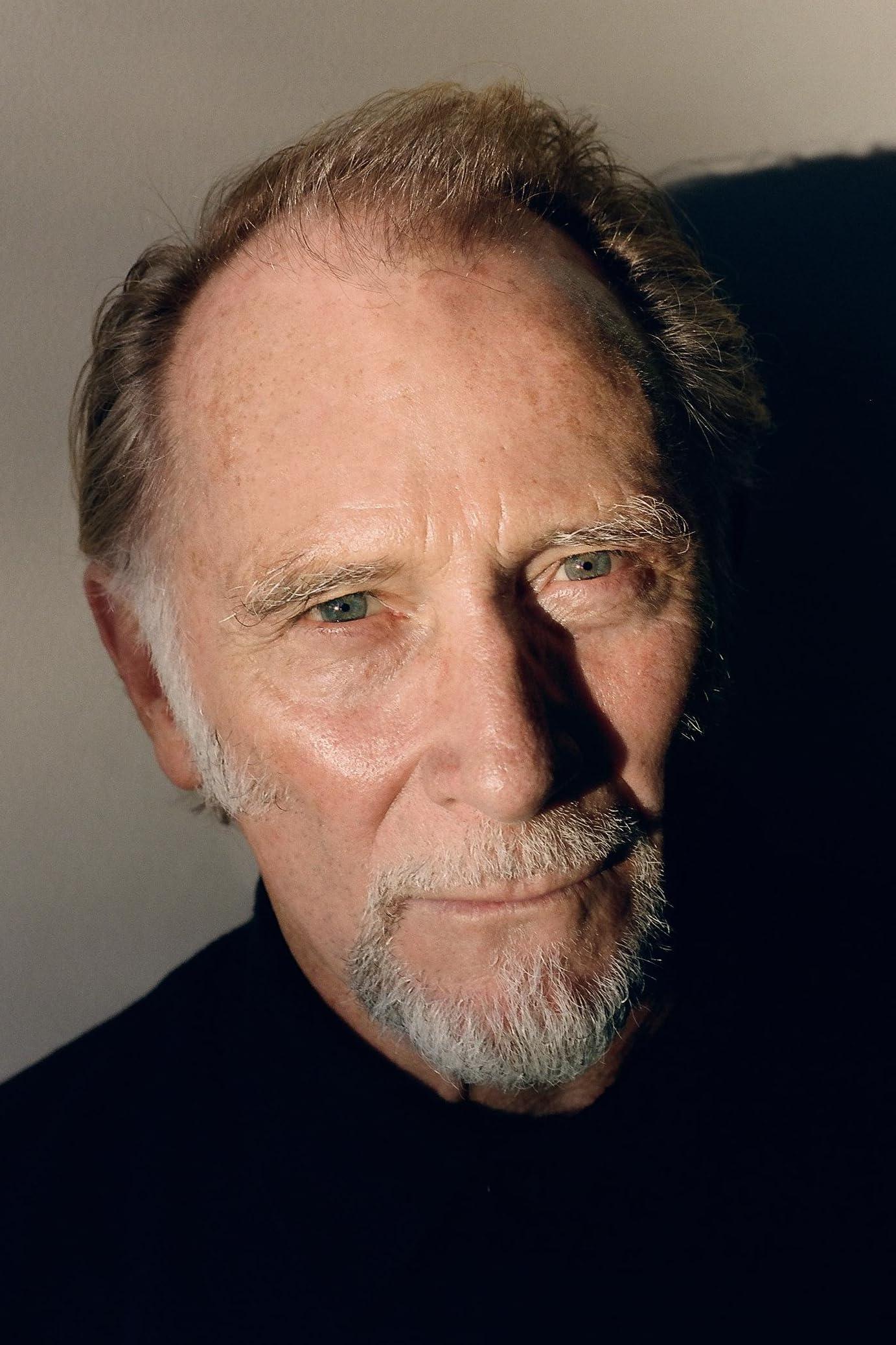 actor Danny Webb large photo