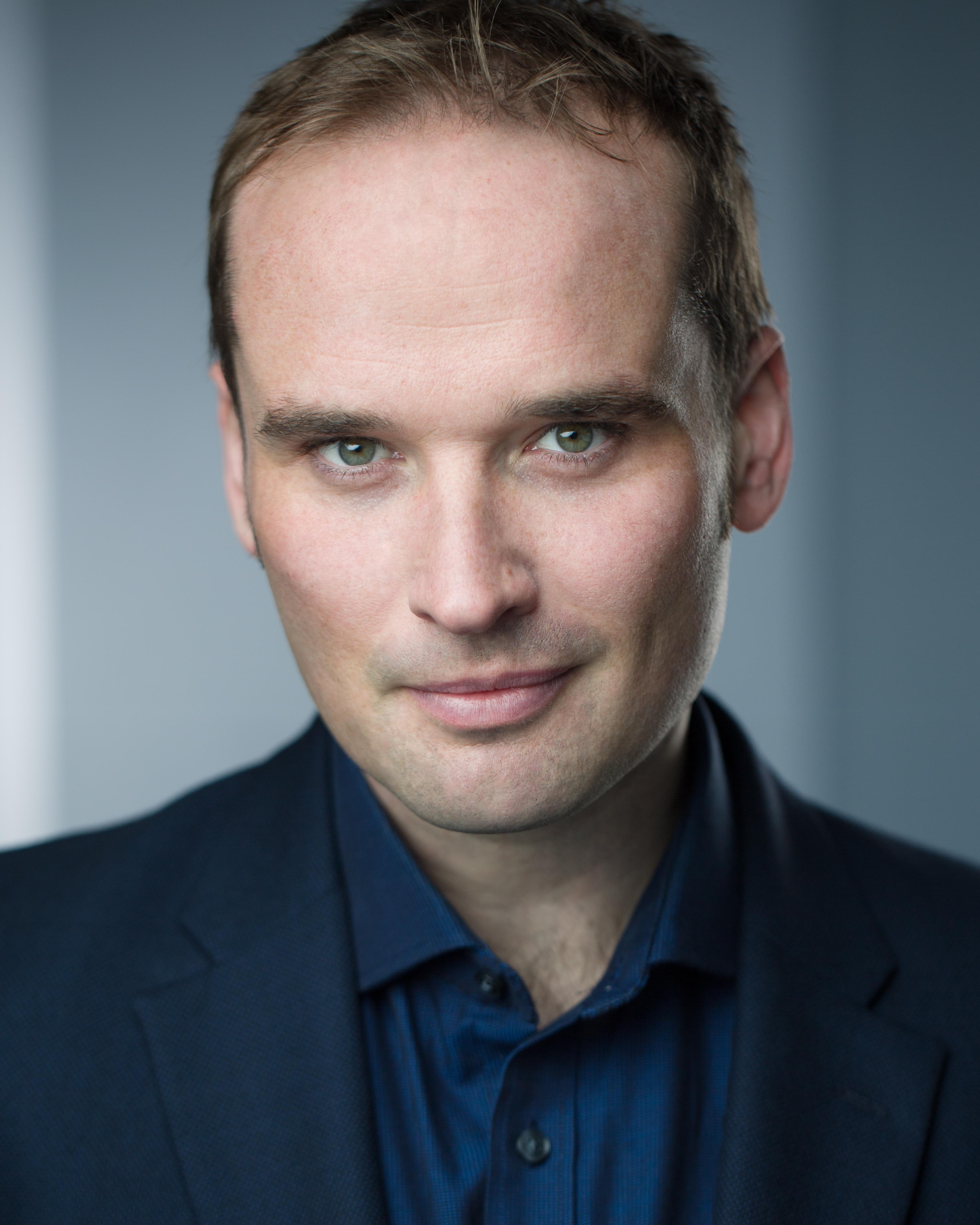 actor Ben Whitehead large photo