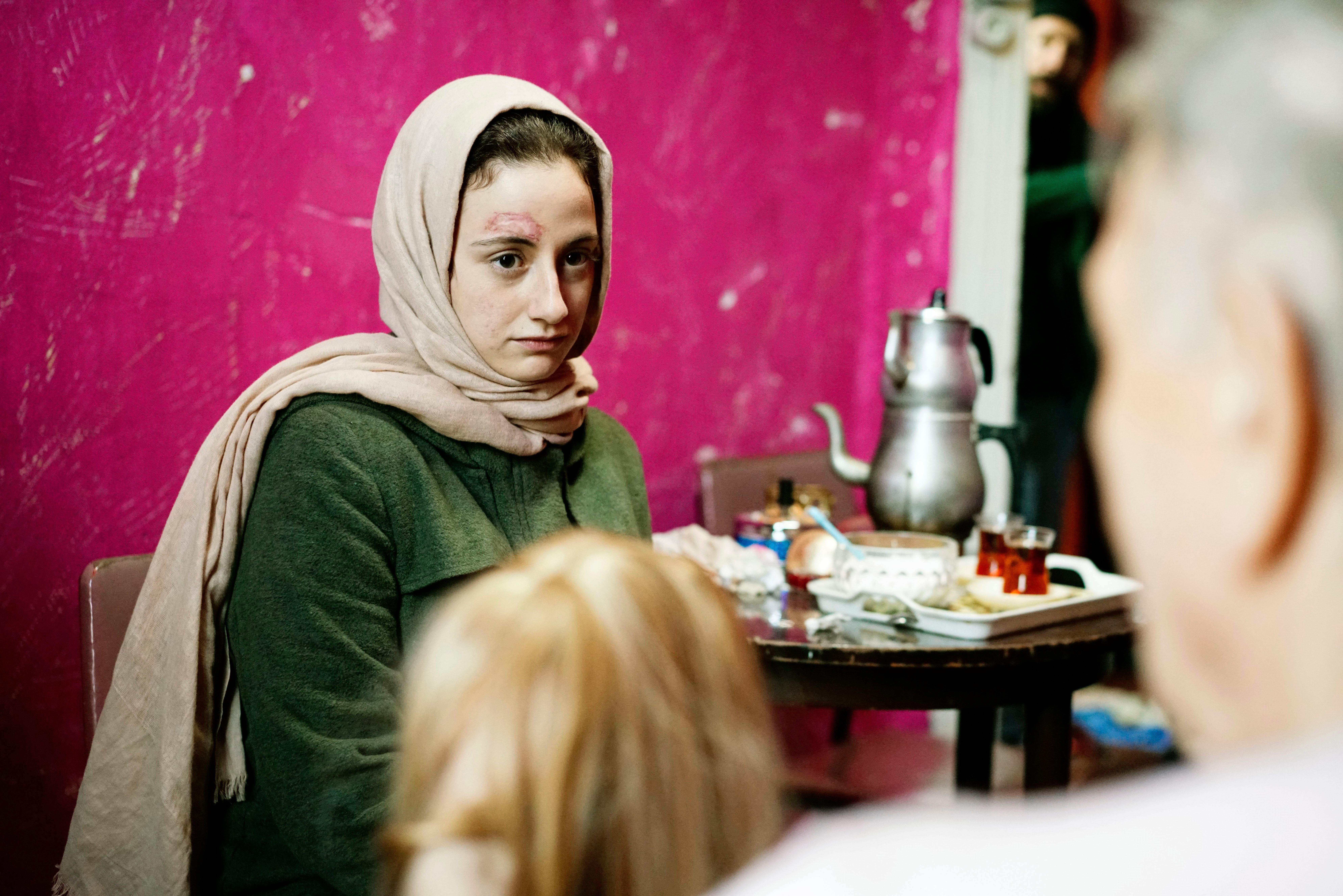 actor Nazli Bulum large photo