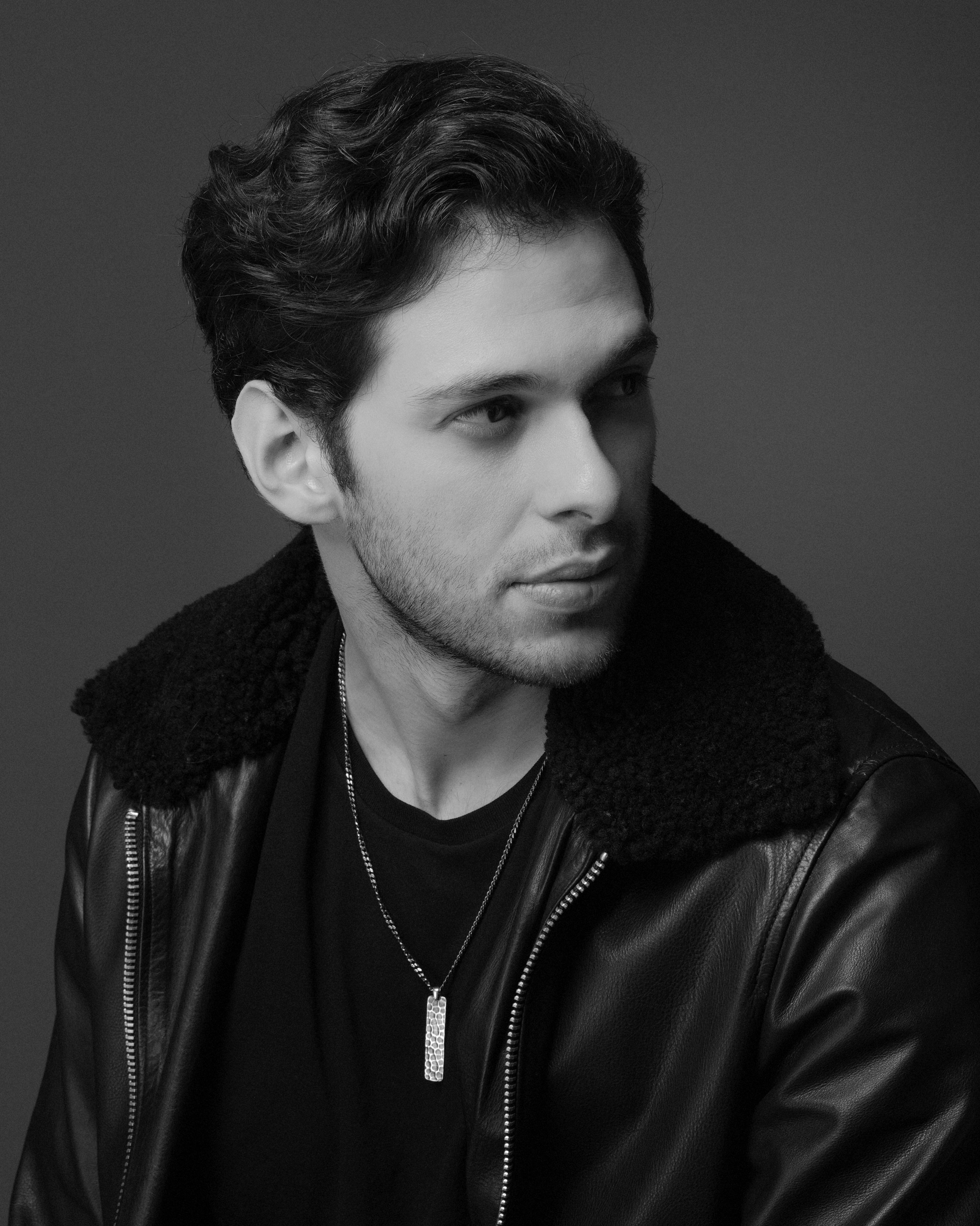 actor Levent Mese large photo