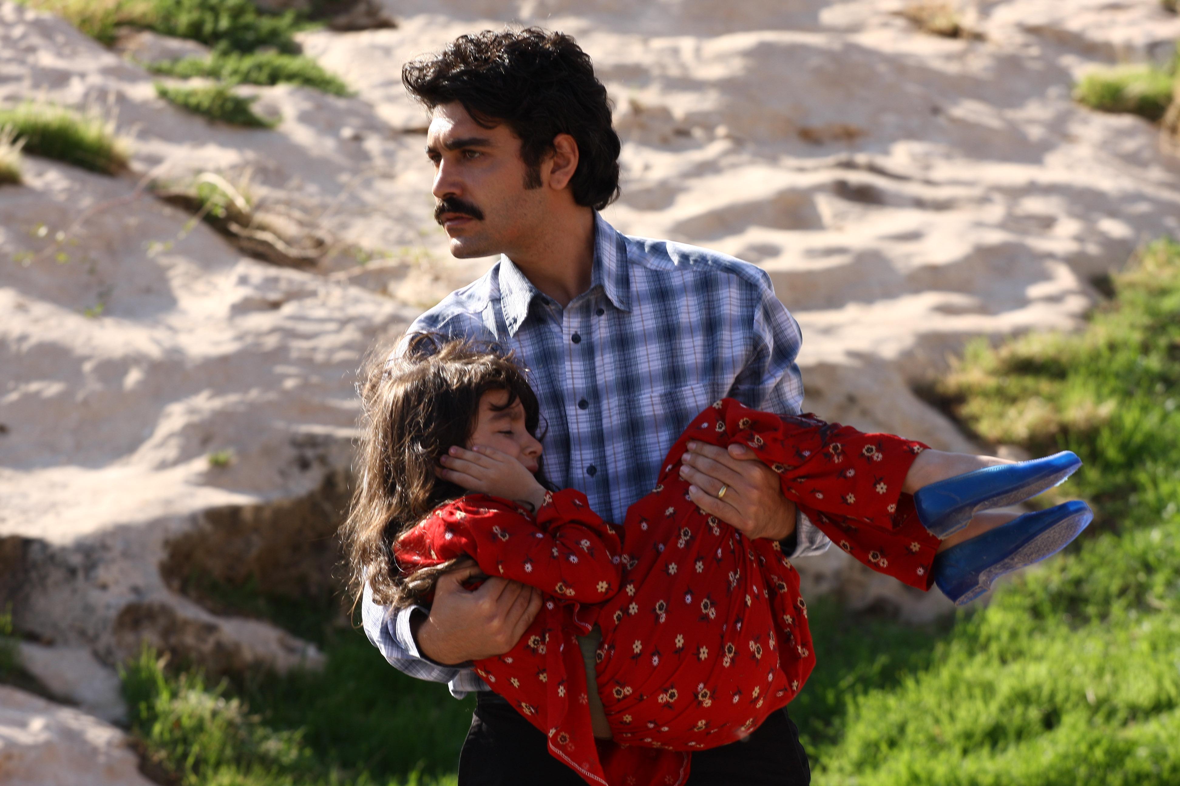 actor Caner Cindoruk large photo