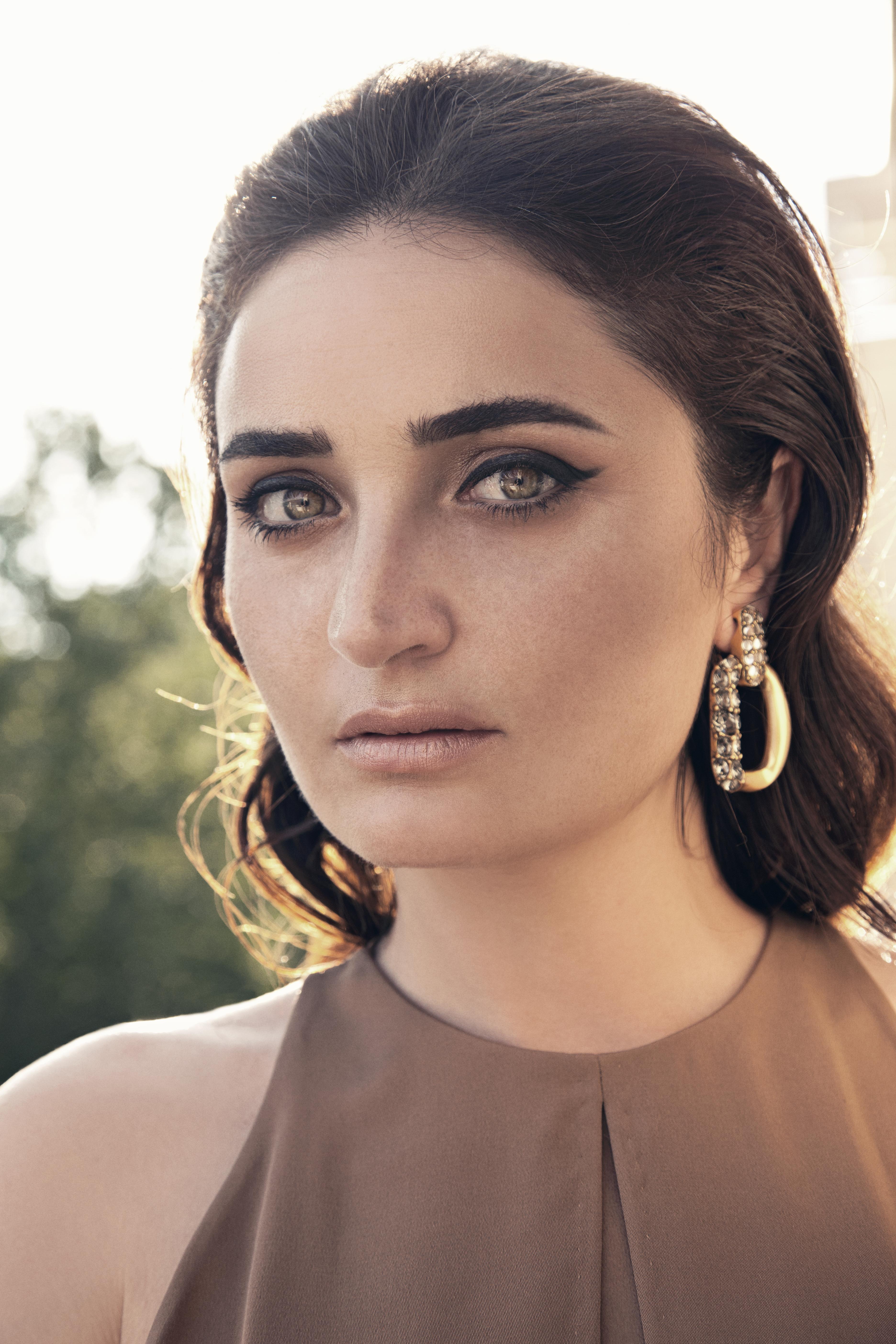 actor Fadik Sevin Atasoy large photo