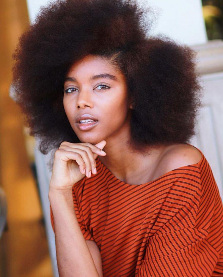 actor Chelsea Conwright large photo