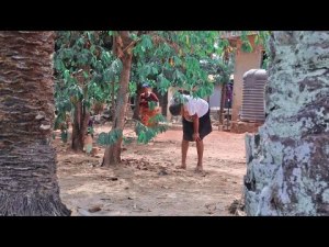 Comment Une Fille Bien Formée A Rencontré Un Aide Du Destin Après Ce Que Sa Marâtre A Fait | African