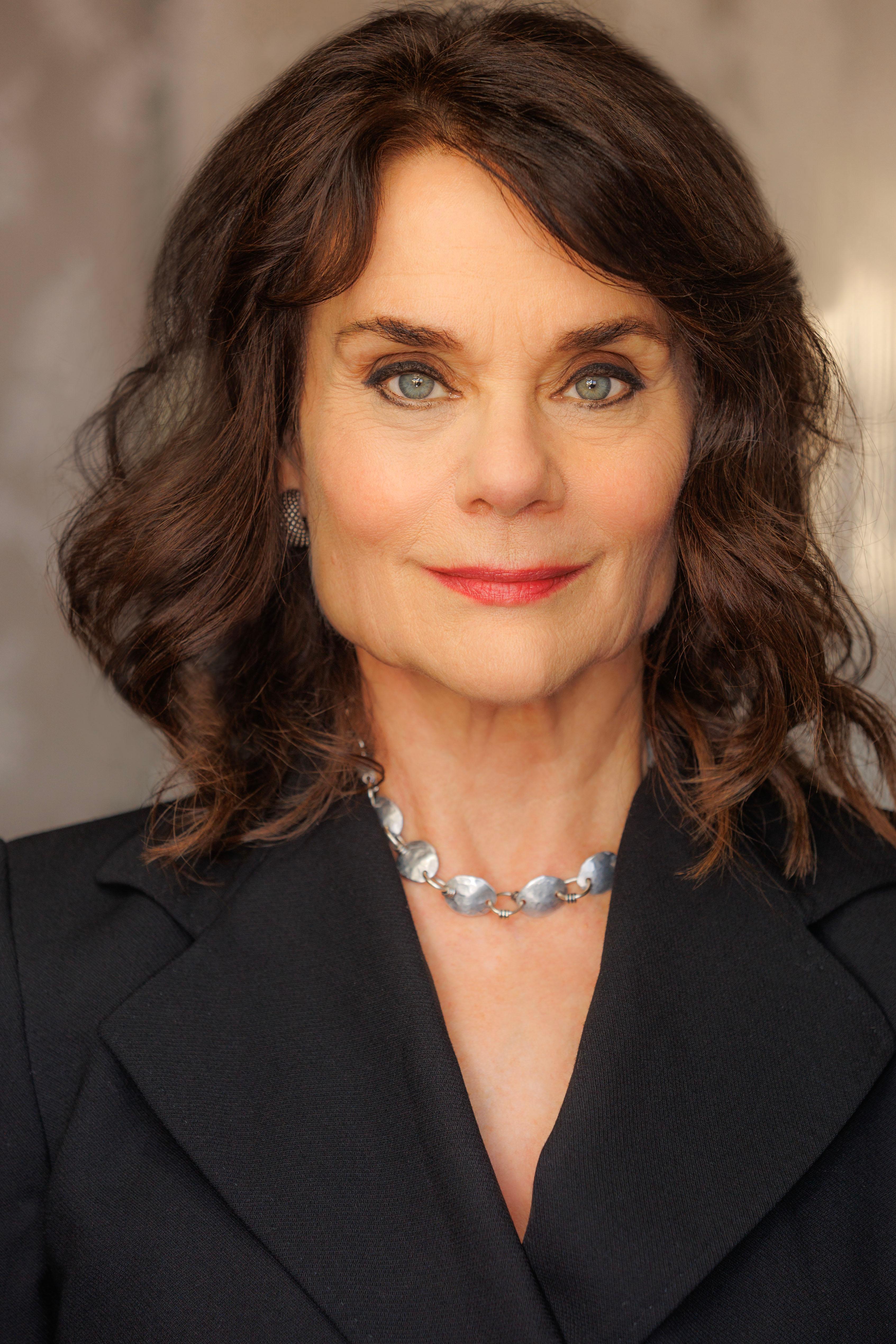 actor Kristin Samuelson large photo