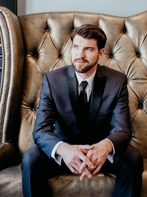 actor Adam Colvin large photo