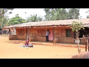 Expulsée La Maison De Son Père Par Son Mal Oncle Mais A Un Riche Qui La Accueillie | FILM NIGÉRIEN