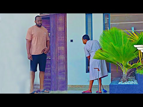 Il lemploie pour travailler comme bonne mais finit par tomber amoureux delle-Film Nigérien Complet