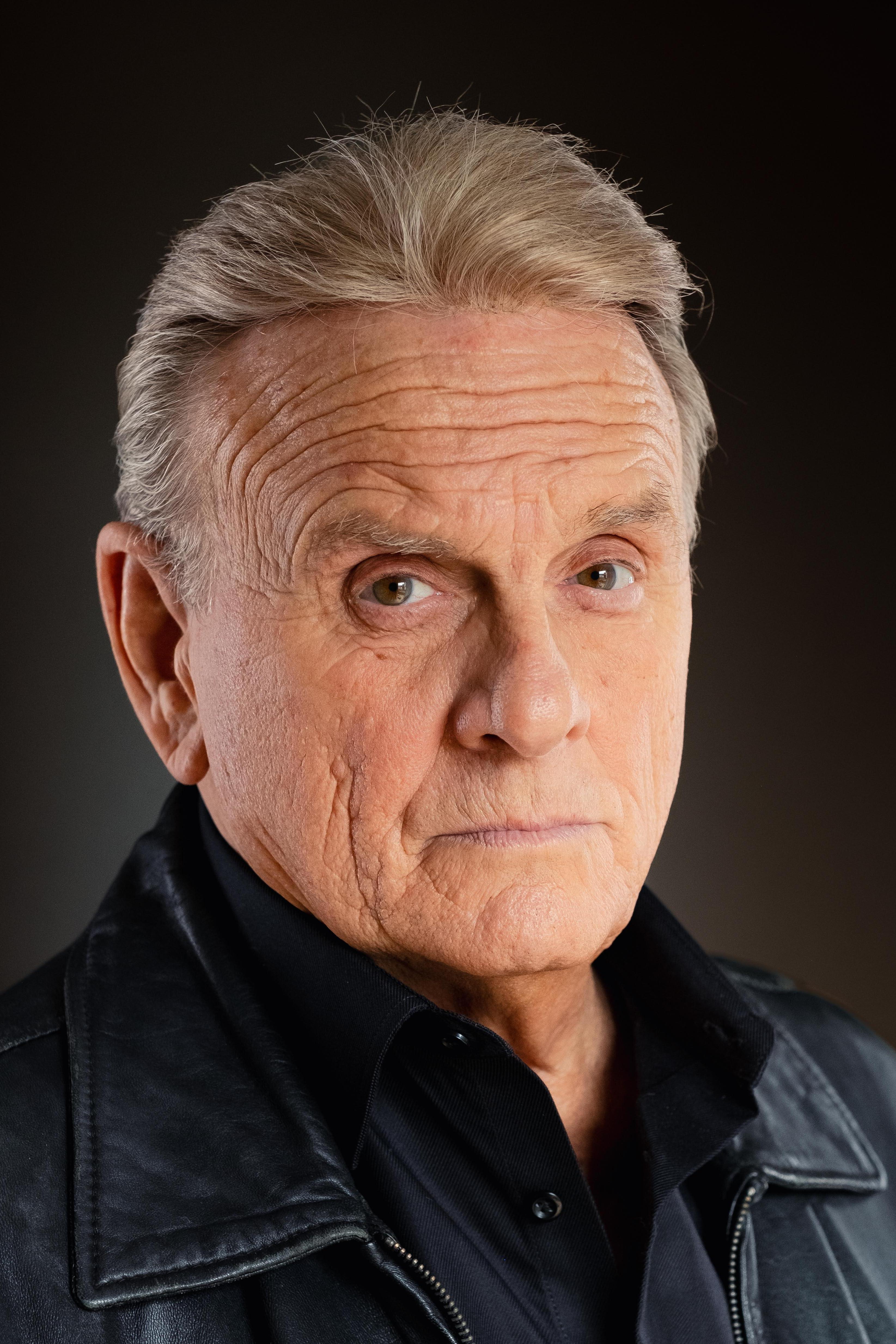 actor Robert Craighead large photo