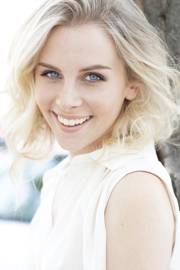 actor Hannah Fredericksen large photo