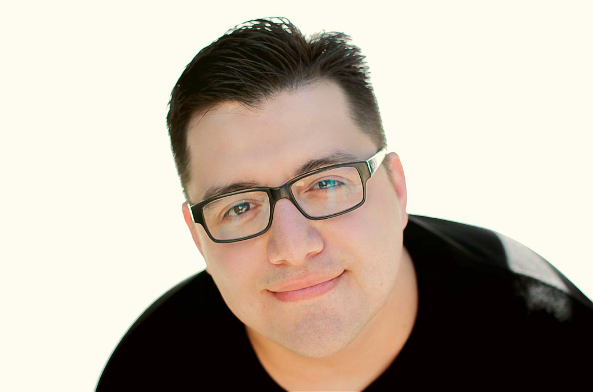 actor Eric Lopez large photo