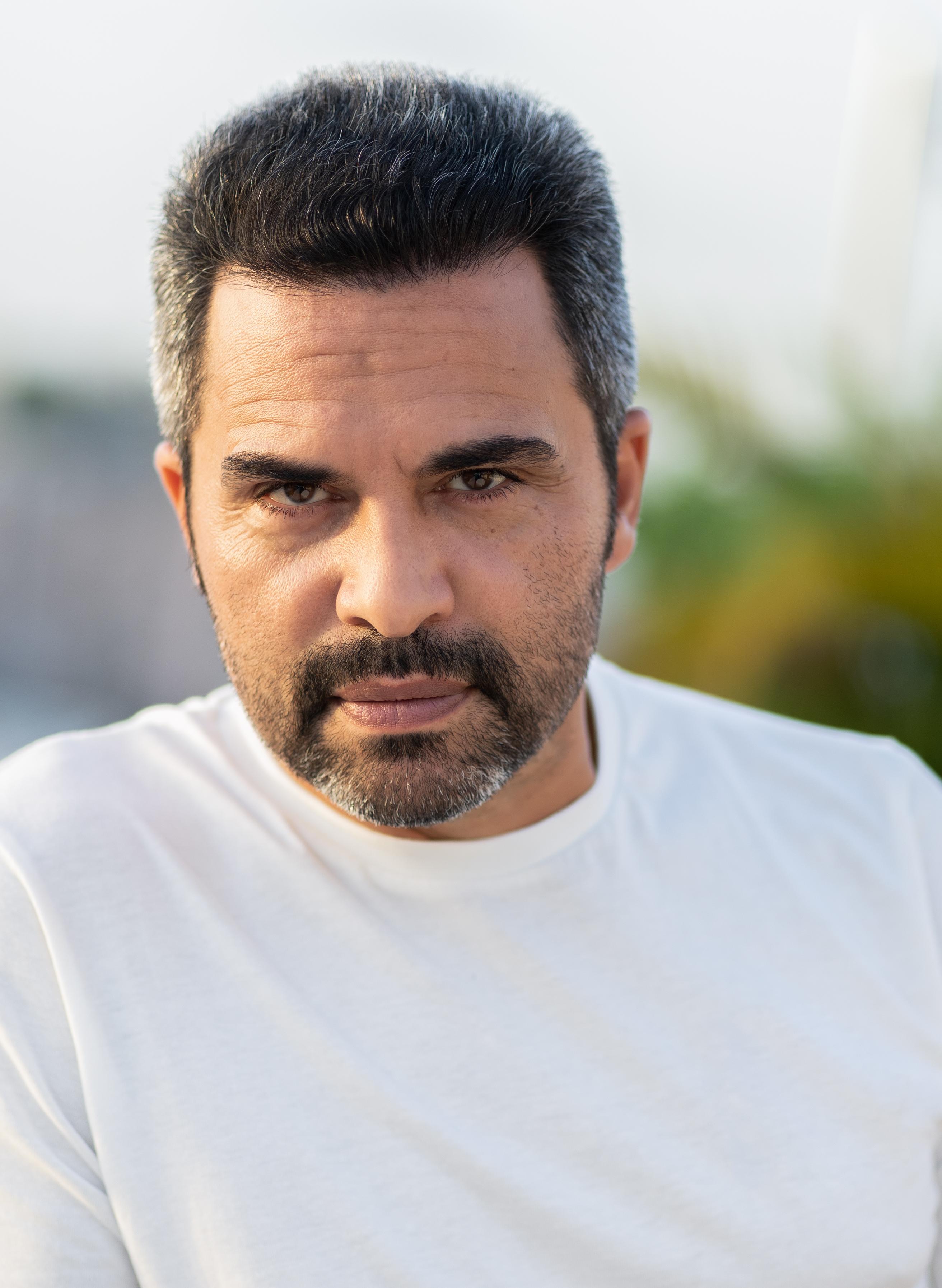 actor Manny Perez large photo