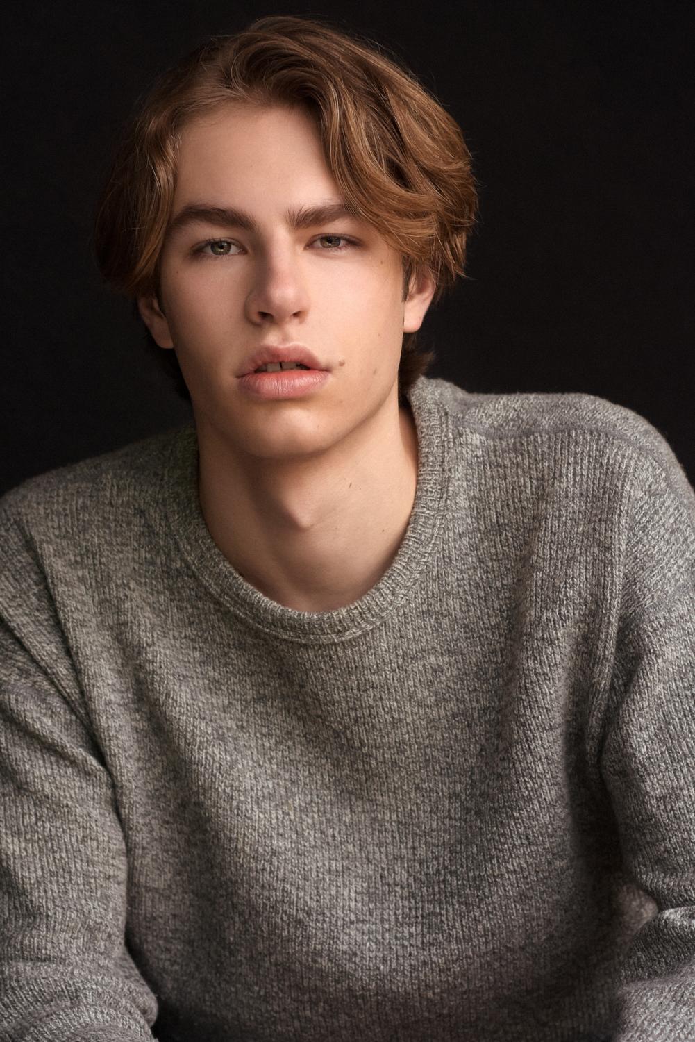 actor Ethan Farrell large photo