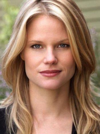 actor Joelle Carter large photo