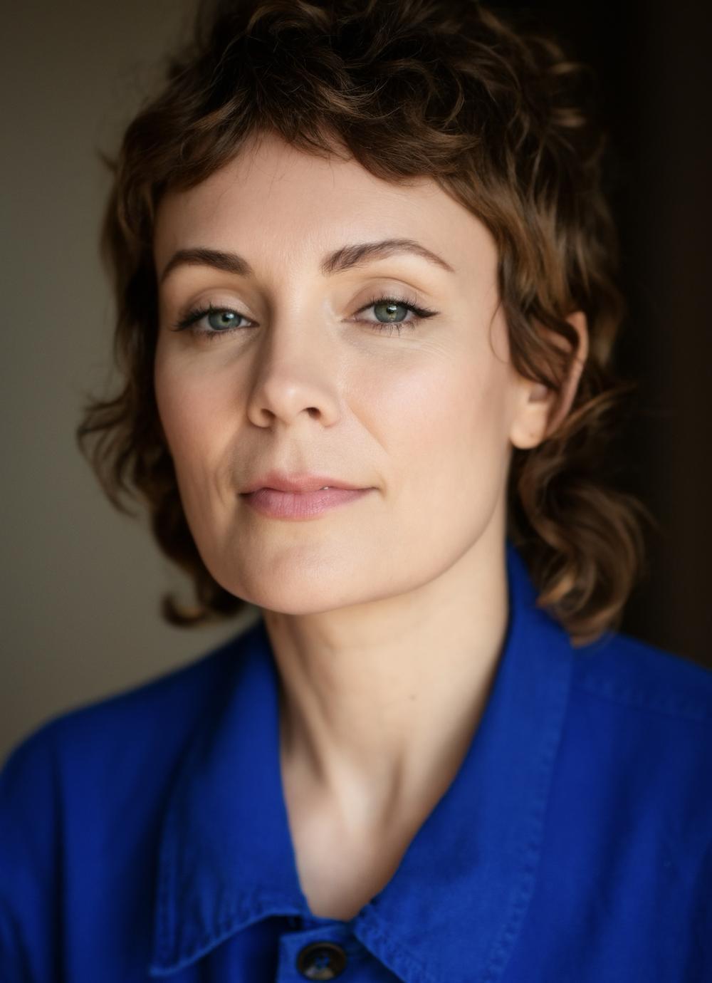 actor Kate Elliott large photo