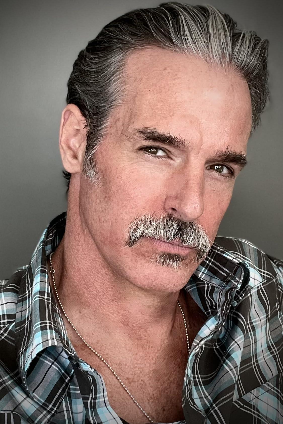 actor Jeffrey Pierce large photo