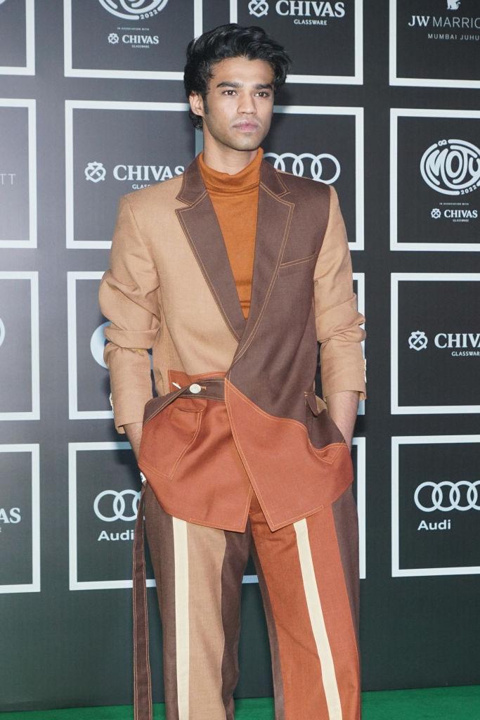 actor Babil Khan large photo