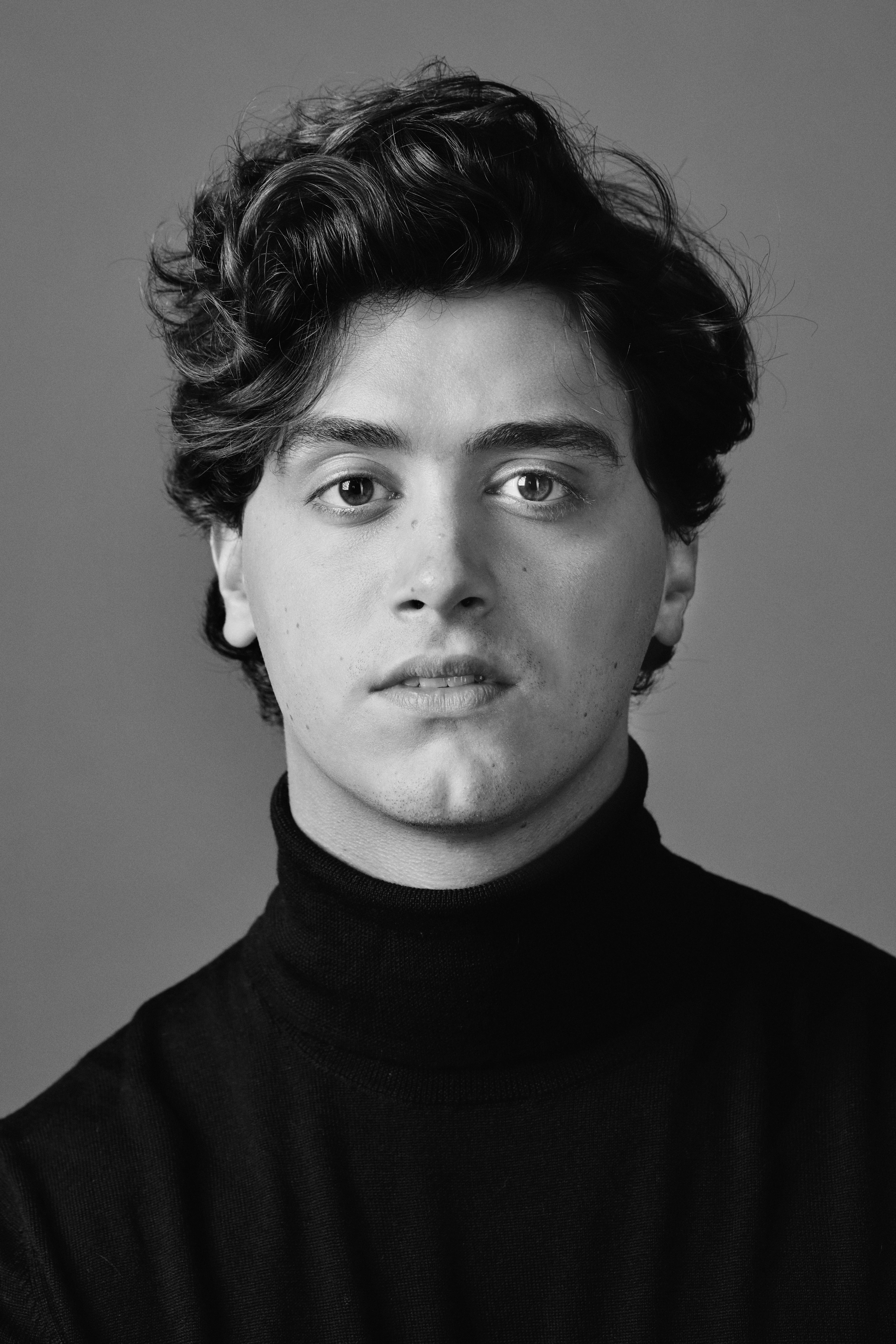 actor Antonio Cipriano large photo