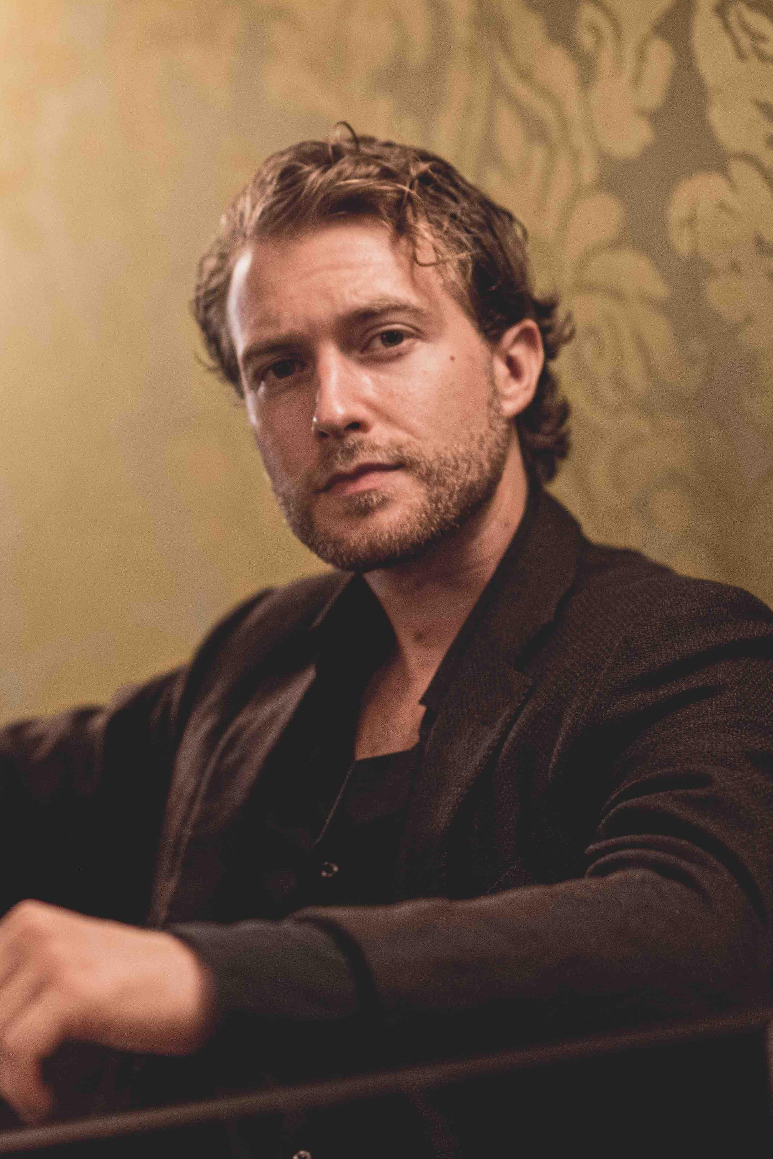 actor Roberto Luigi Mauri large photo