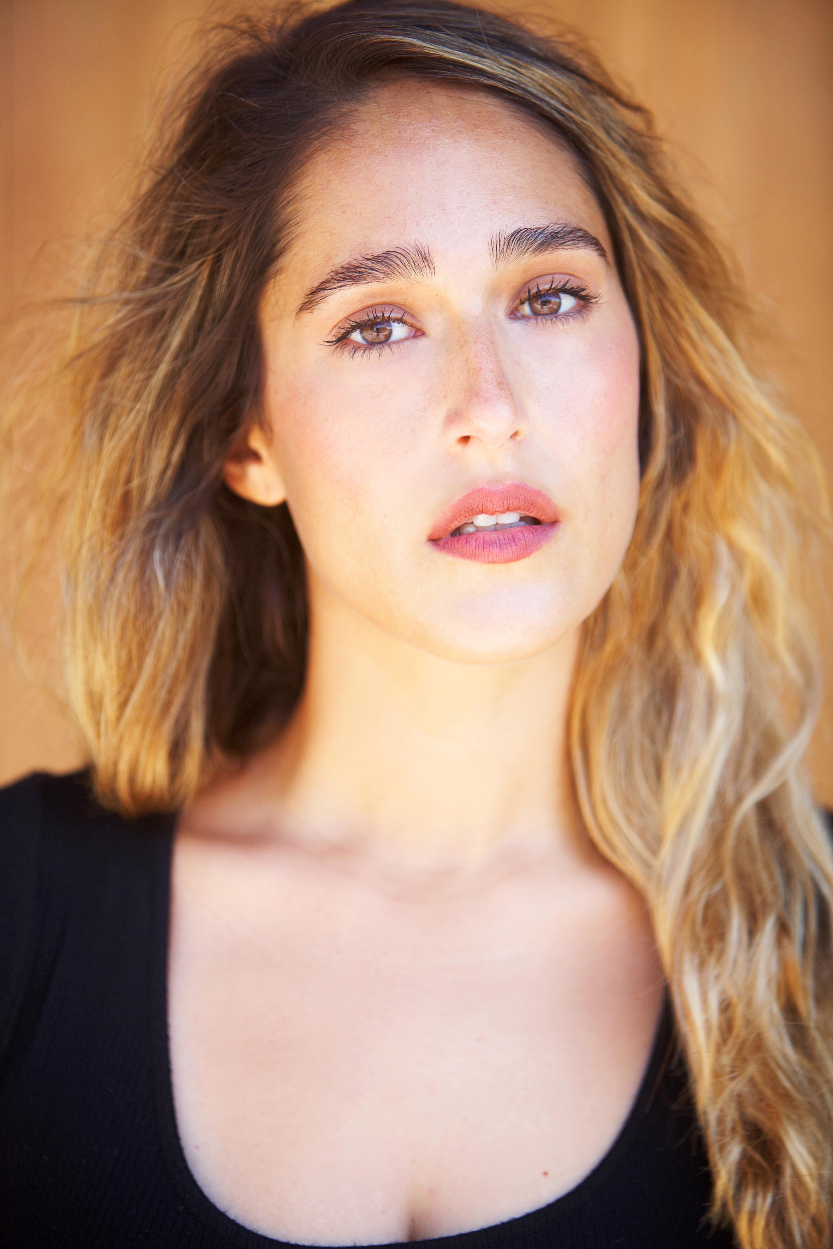 actor Ruby York large photo