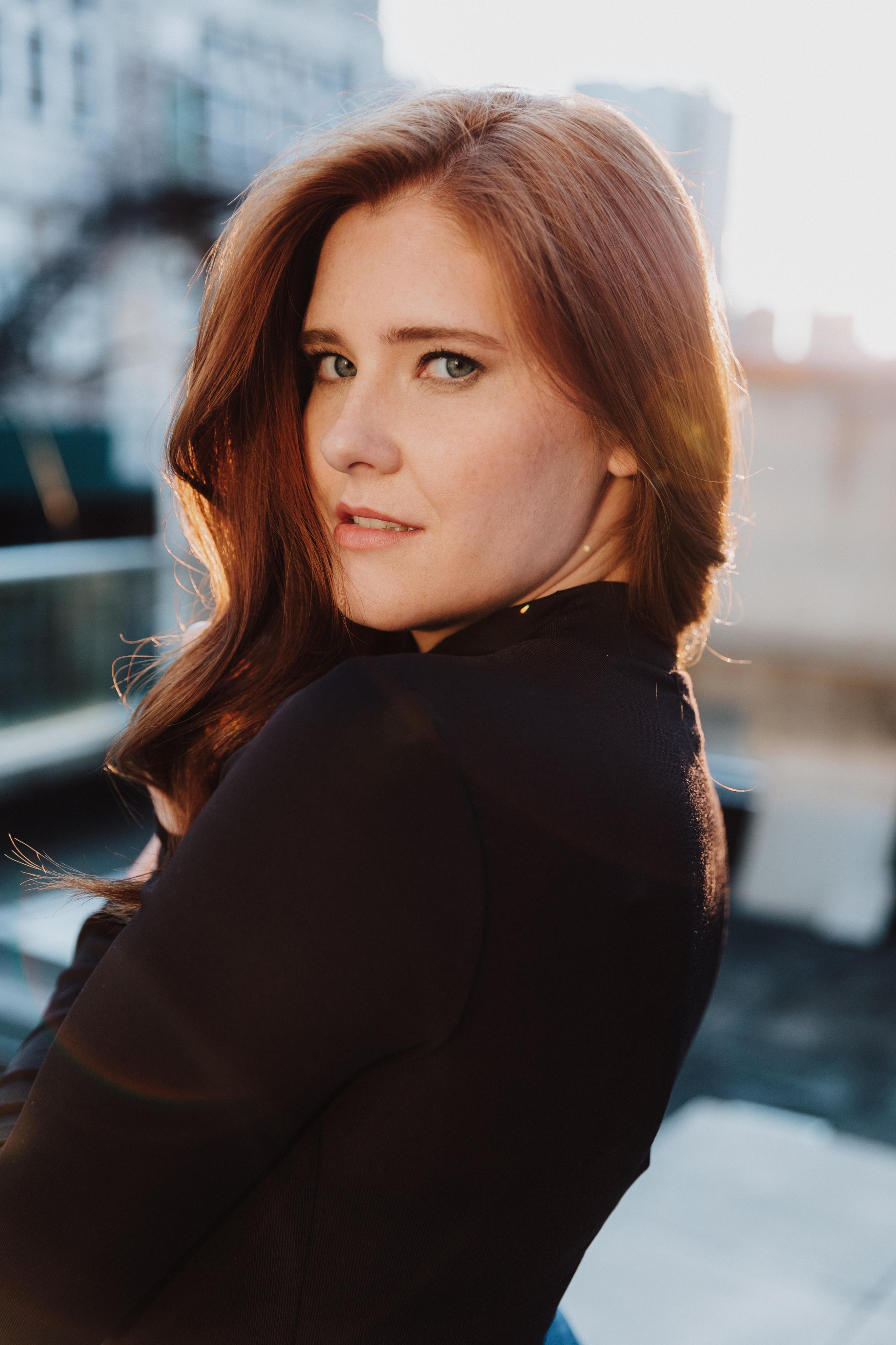 actor Mally Corrigan large photo