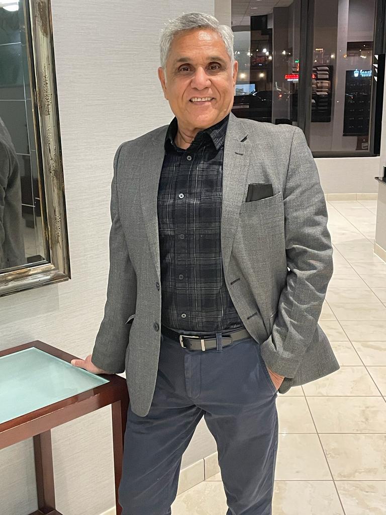 actor Larry Newyorker large photo