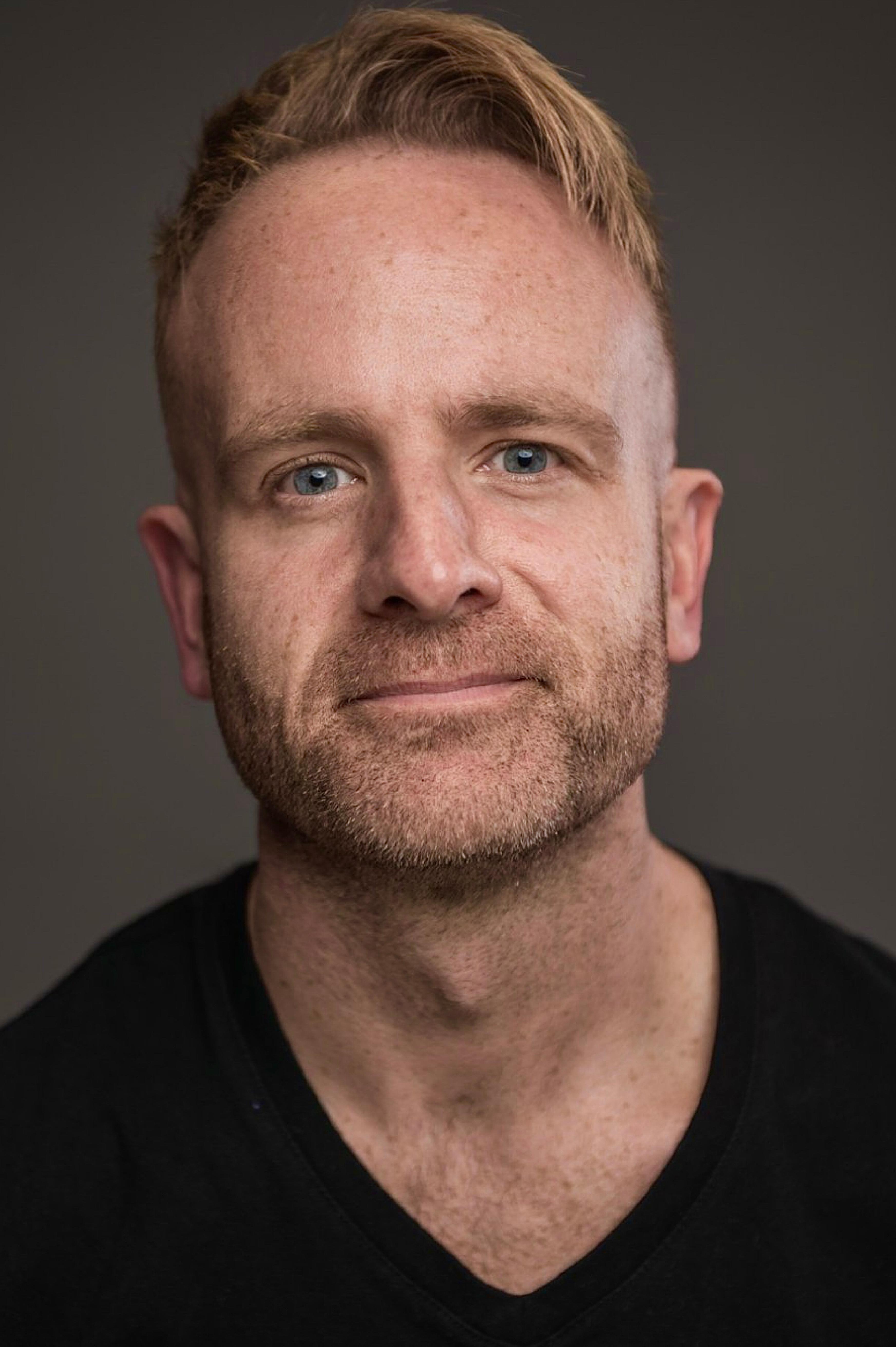 actor David Dobson large photo