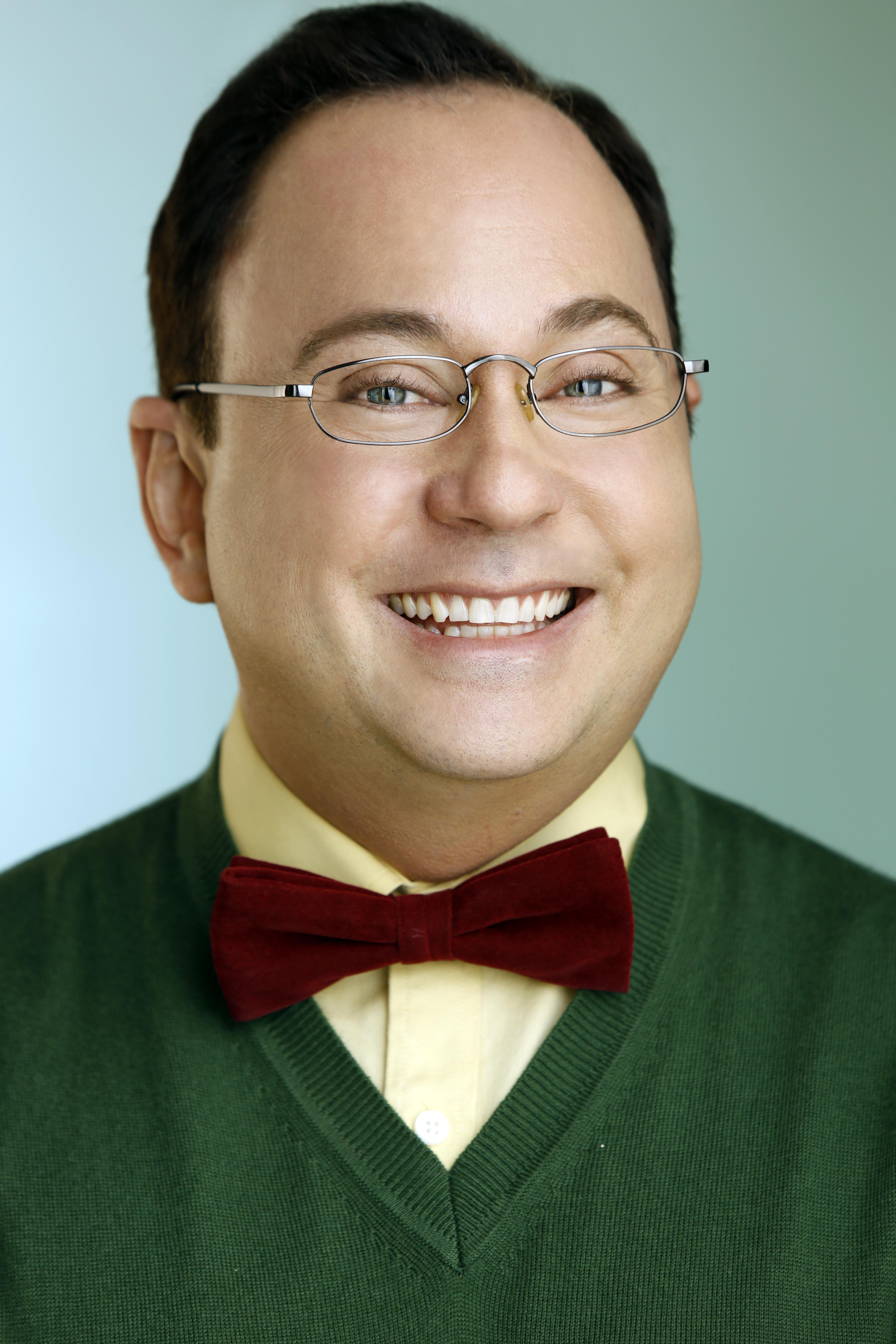 actor Edward Enriquez-Cohen large photo